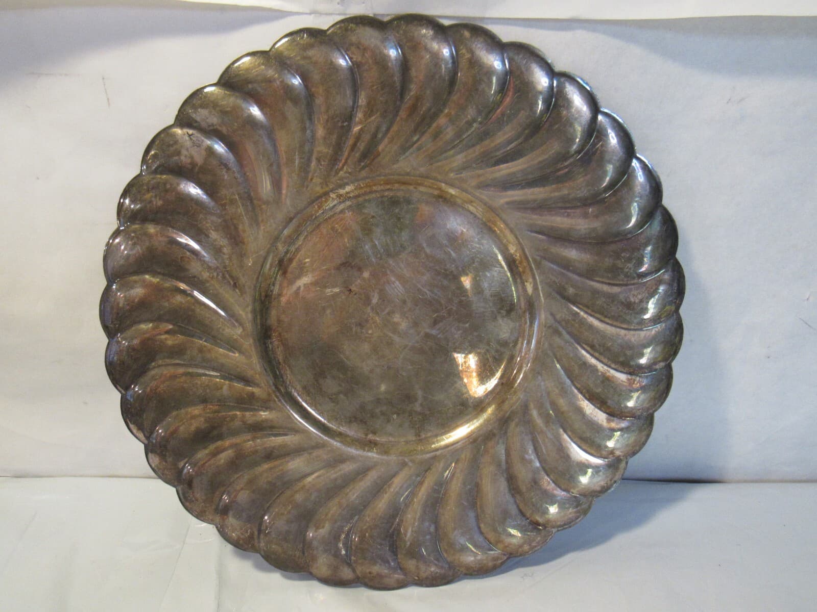 Vintage Wm Rogers Waverly Silver Plated Serving Tray Swirl Plate 10 1/2" Z69S