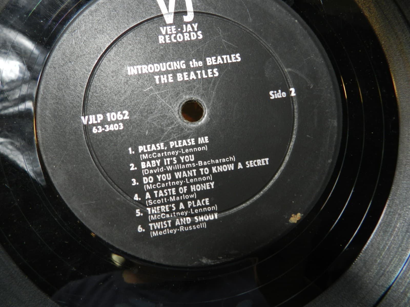 Introducing The Beatles Englands No 1 Vocal Group Album Vee Jay LP1062 (L62JJ) - Thumbnail 4