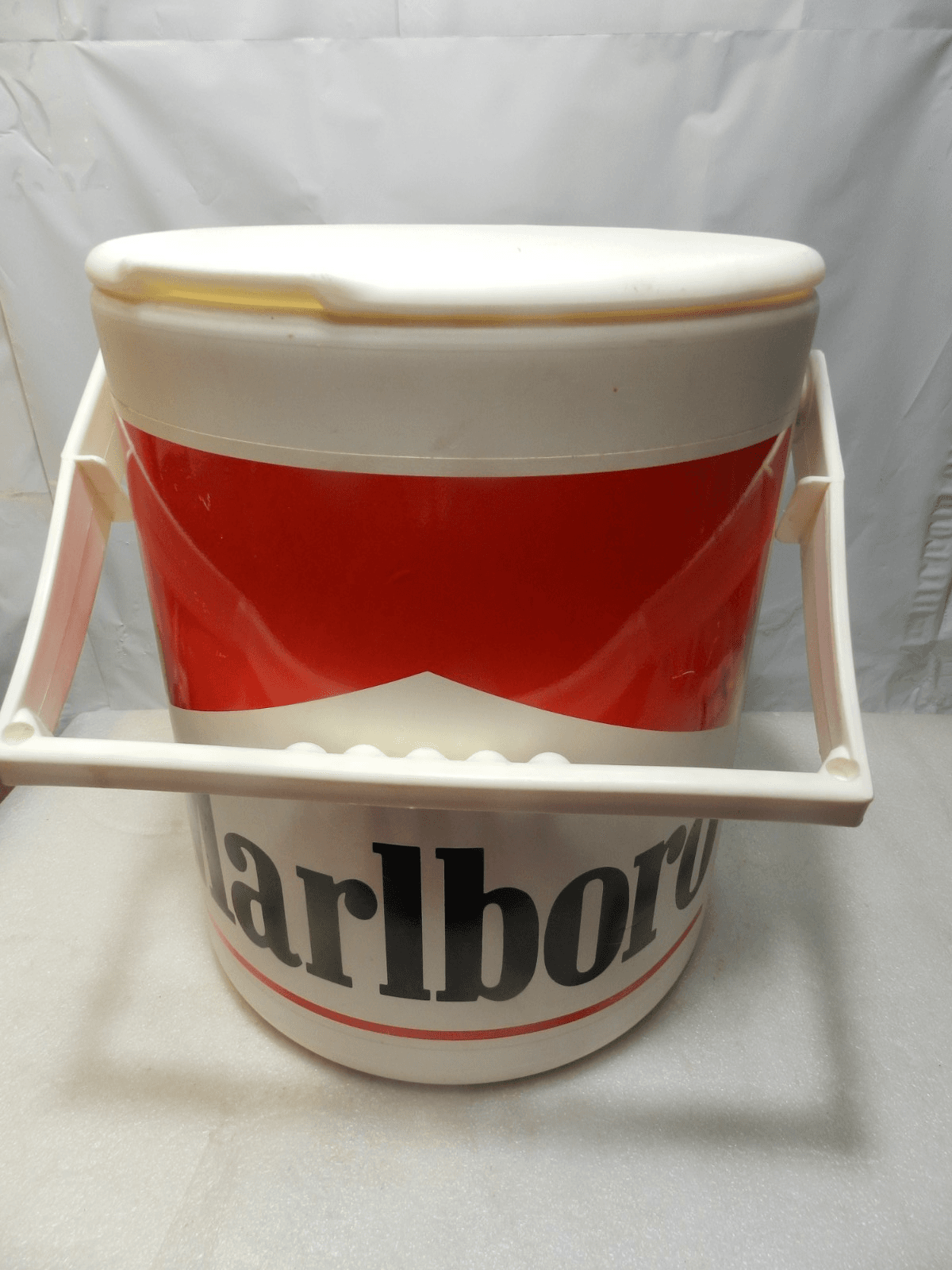 Rare Vintage Large Marlboro Hard Plastic Coolers Rewards Program 19" tall D35J - Thumbnail 4