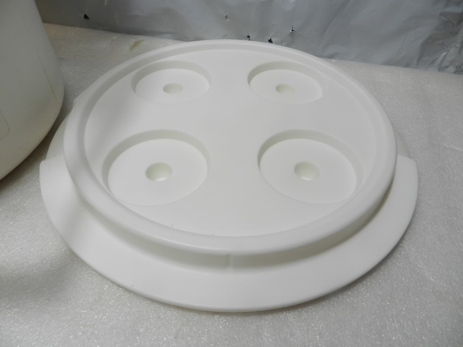 Rare Vintage Large Marlboro Hard Plastic Coolers Rewards Program 19" tall D35J - Thumbnail 6