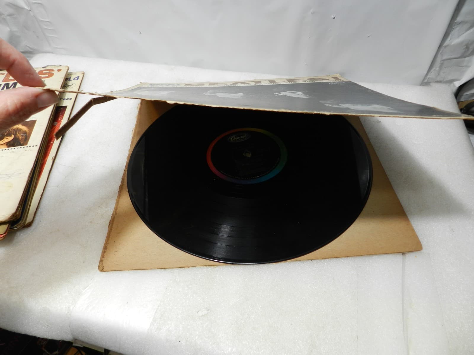 8 Vintage Beatles Vinyl Record Albums Original Sleeves 60's 70's (L59JJ) - Thumbnail 13