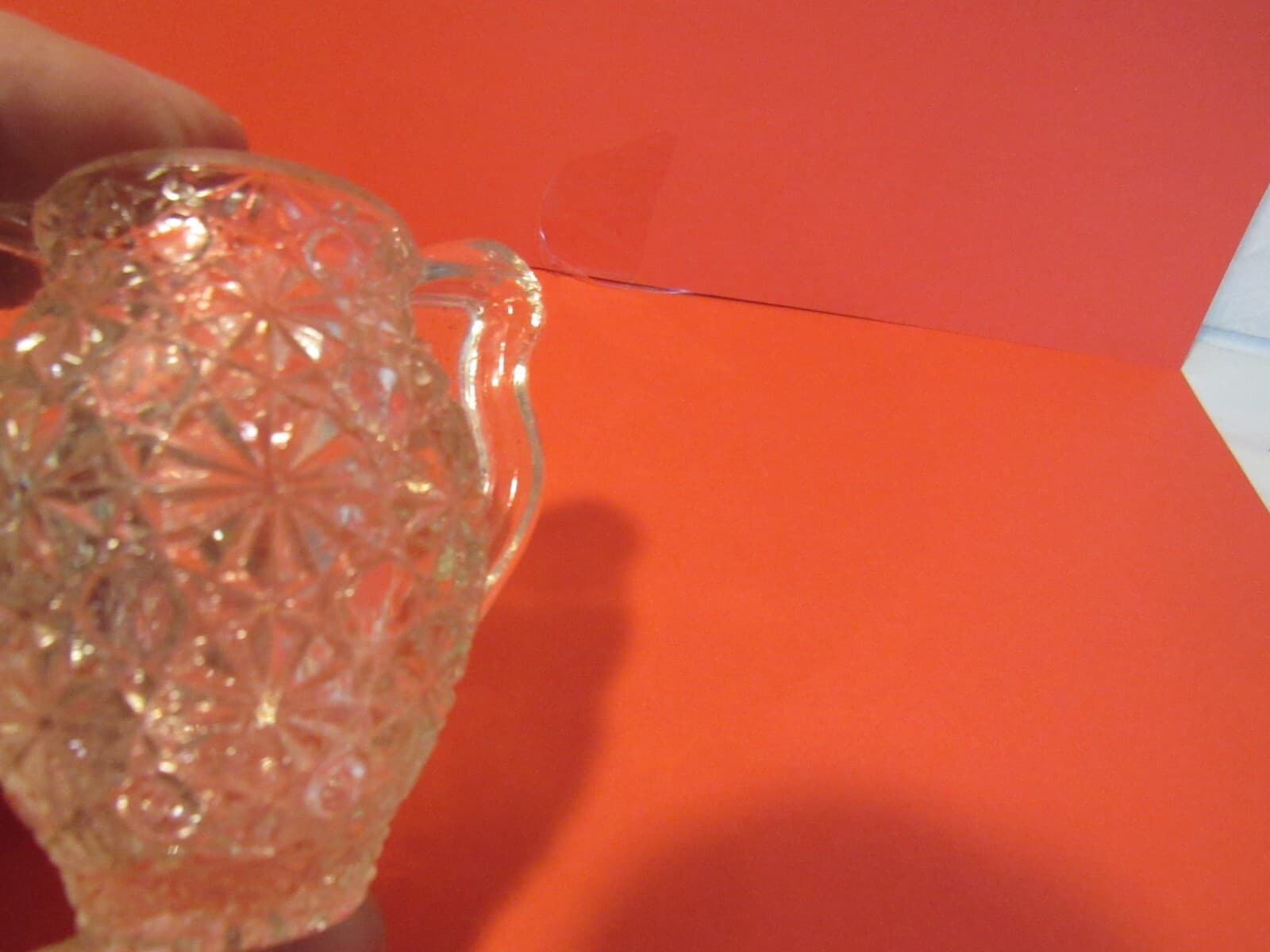 Vintage L. E. Smith Daisy & Button Miniature Vase Urn Toothpick Holder Z70S - Thumbnail 2