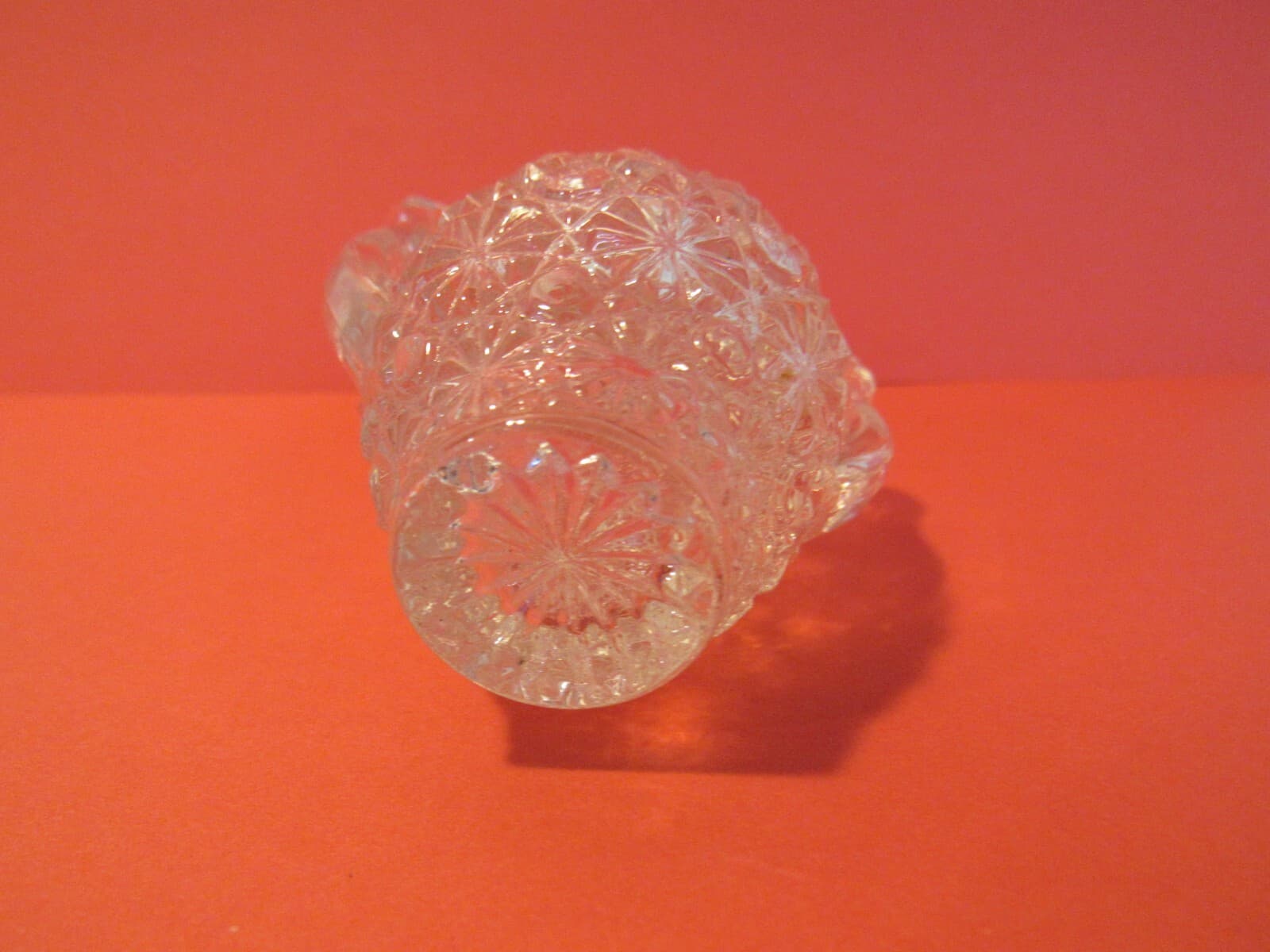 Vintage L. E. Smith Daisy & Button Miniature Vase Urn Toothpick Holder Z70S - Thumbnail 5
