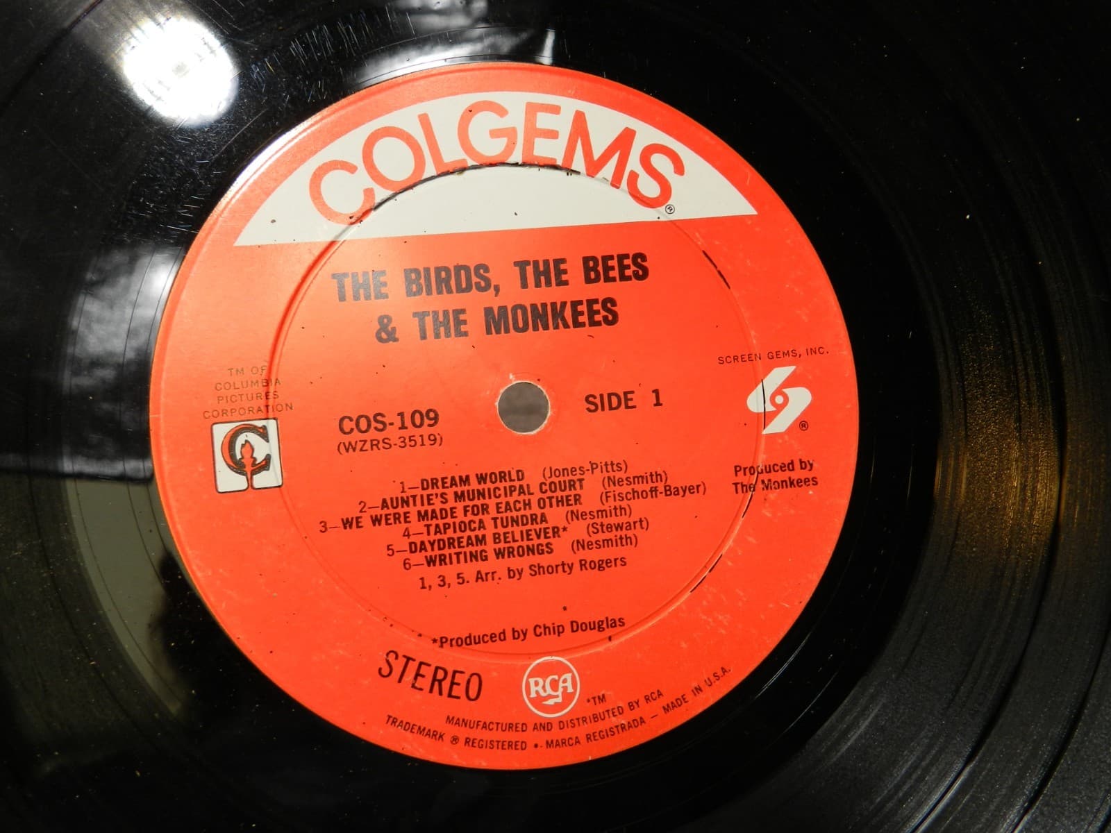 3 Vintage The Monkees Vinyl LP Albums Self Titled Instant Replay Bird Bees L67JJ - Thumbnail 4