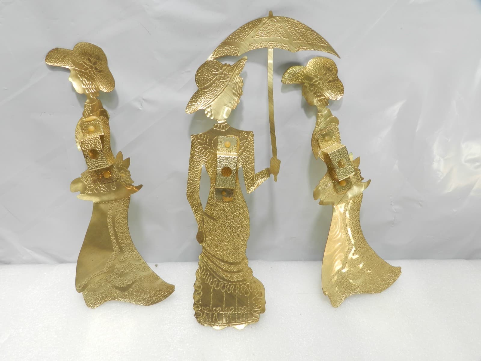 Home Interiors Vintage Victorian Ladies & Fan Metal Gold Wall Hanging (F54J) - Thumbnail 7