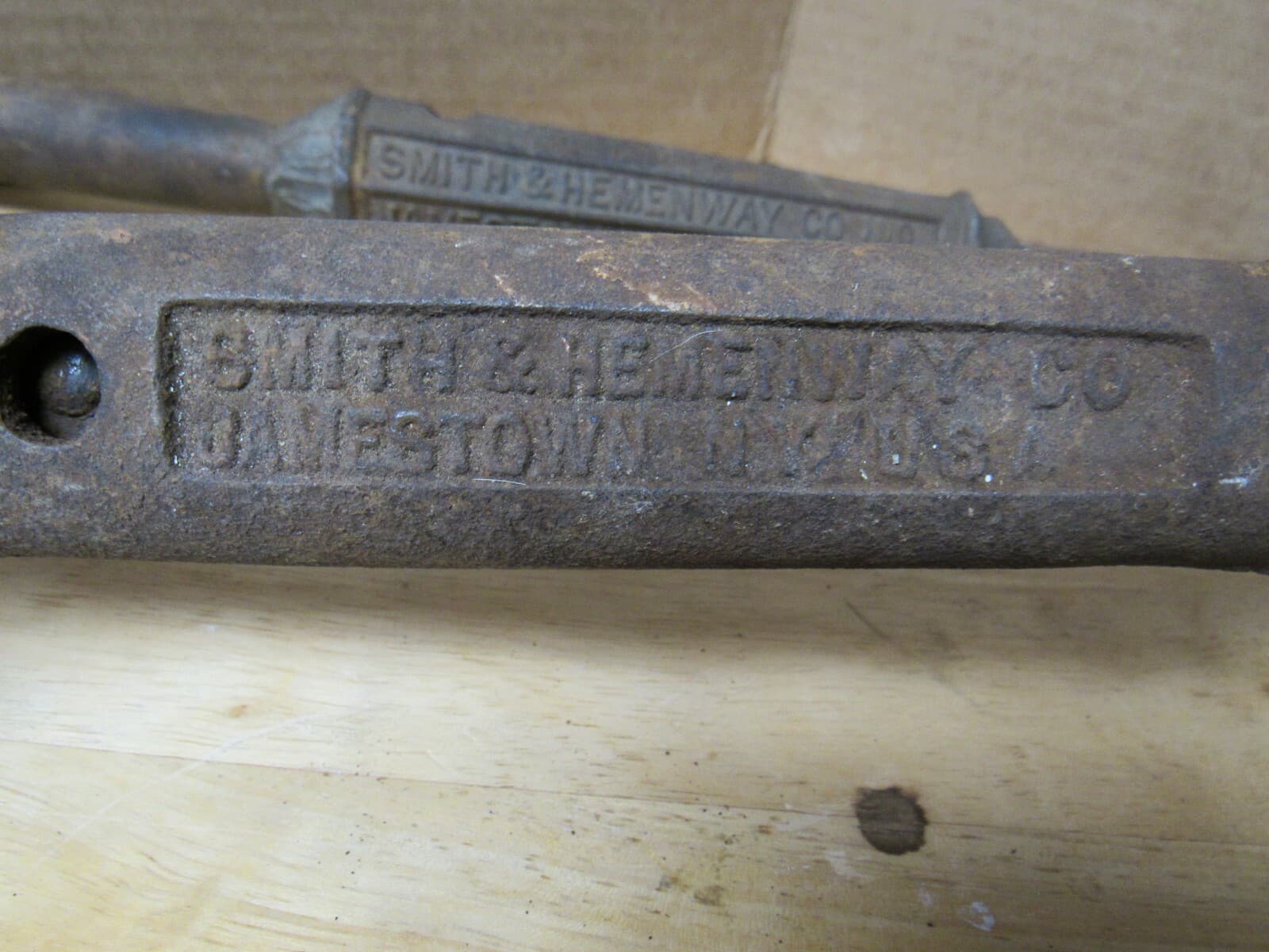 2 ANTIQUE Tools Nail Puller Extractor SMITH HEMENWAY Woodwork (J) - Thumbnail 2