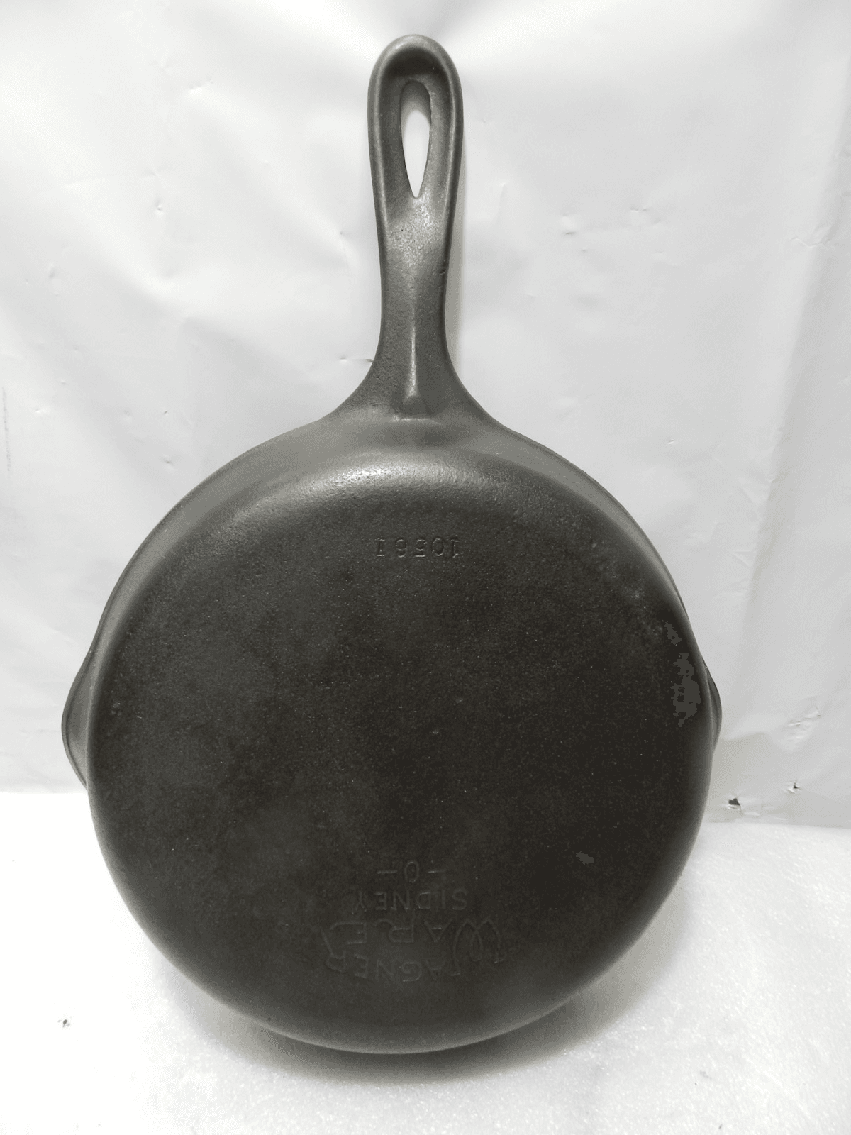 Wagner Ware Sidney Cast Iron Skillet 1056I Vintage No. 6 / 9" Diameter (D44S)