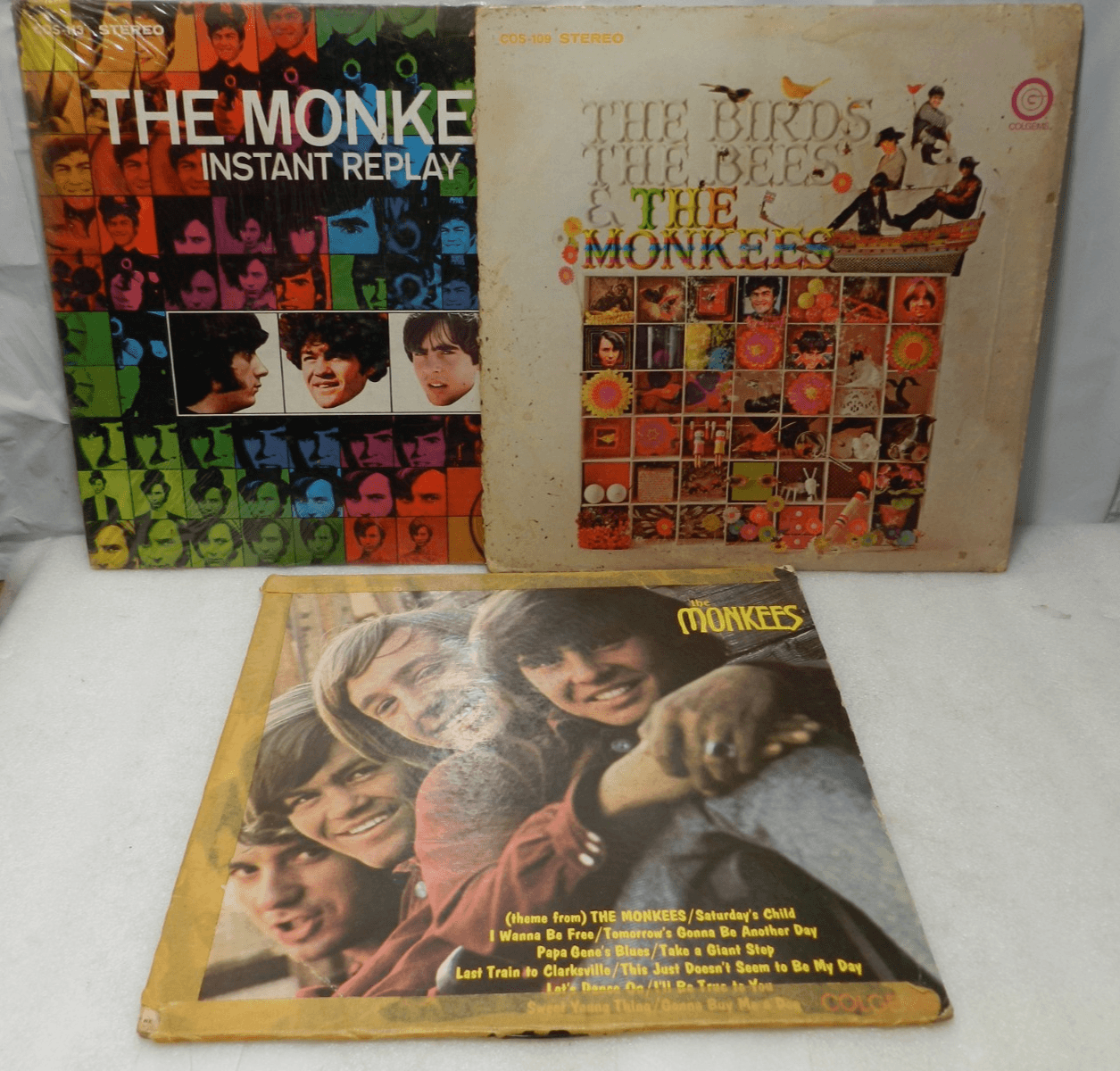 3 Vintage The Monkees Vinyl LP Albums Self Titled Instant Replay Bird Bees L67JJ
