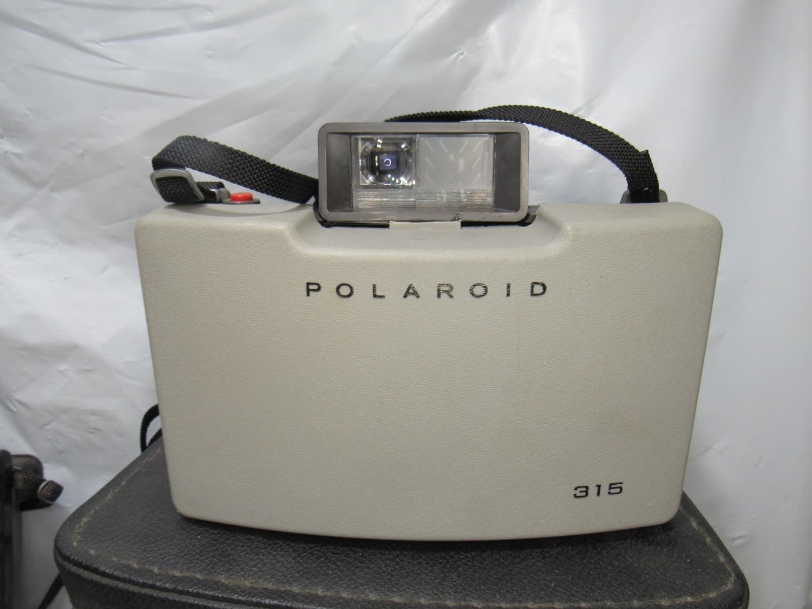 Vintage Kodak Instant 100/ Polaroid One Step 600 Instant & 315 Camera Lot J70J - Thumbnail 2