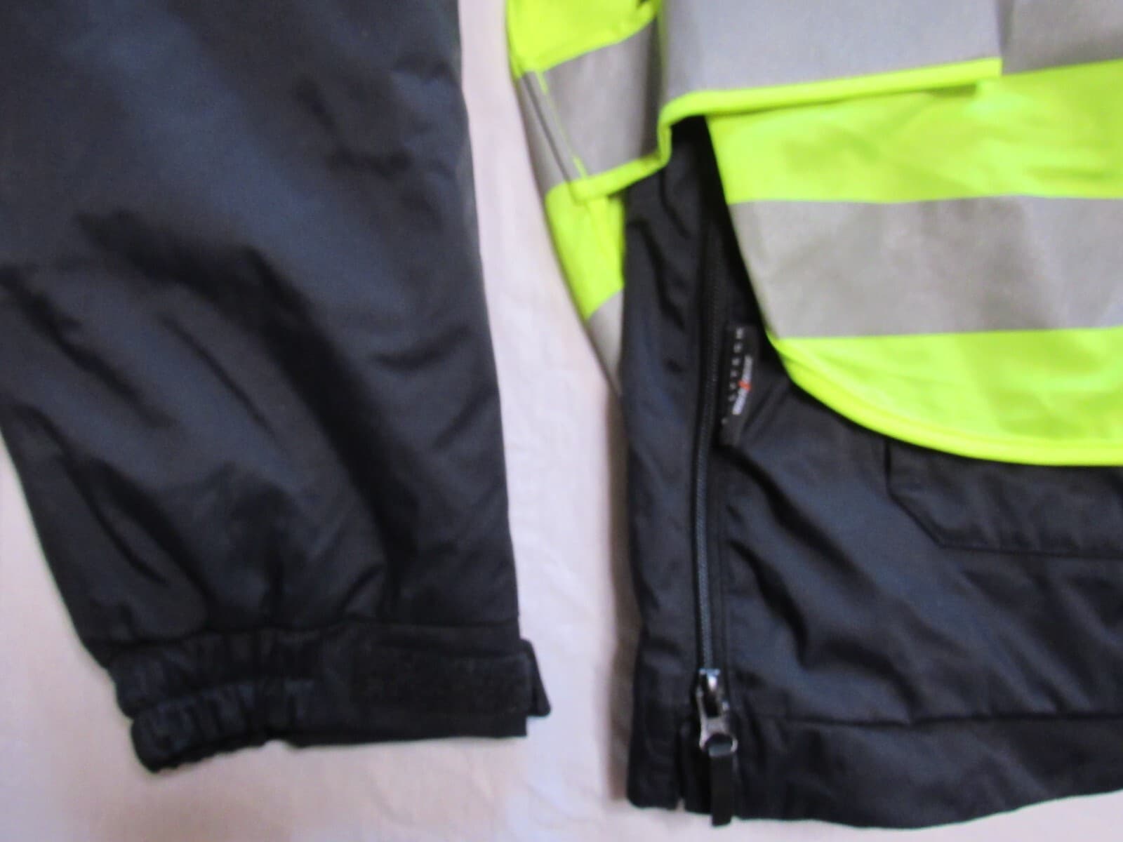 HELLY HANSEN WORK WEAR METRO JACKET WATERPROOF INSULATED COAT SMALL x12 - Thumbnail 2