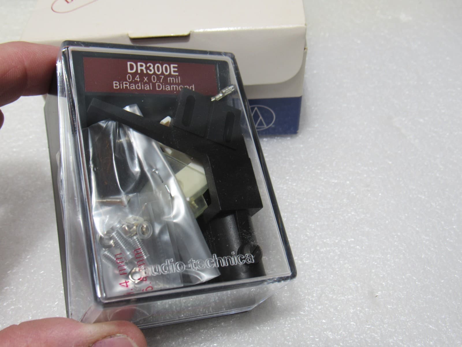 Audio Technica DR300E 0.4 x 0.7 mil BiRadial Diamond Phono Cartridge New U12JJ - Thumbnail 2