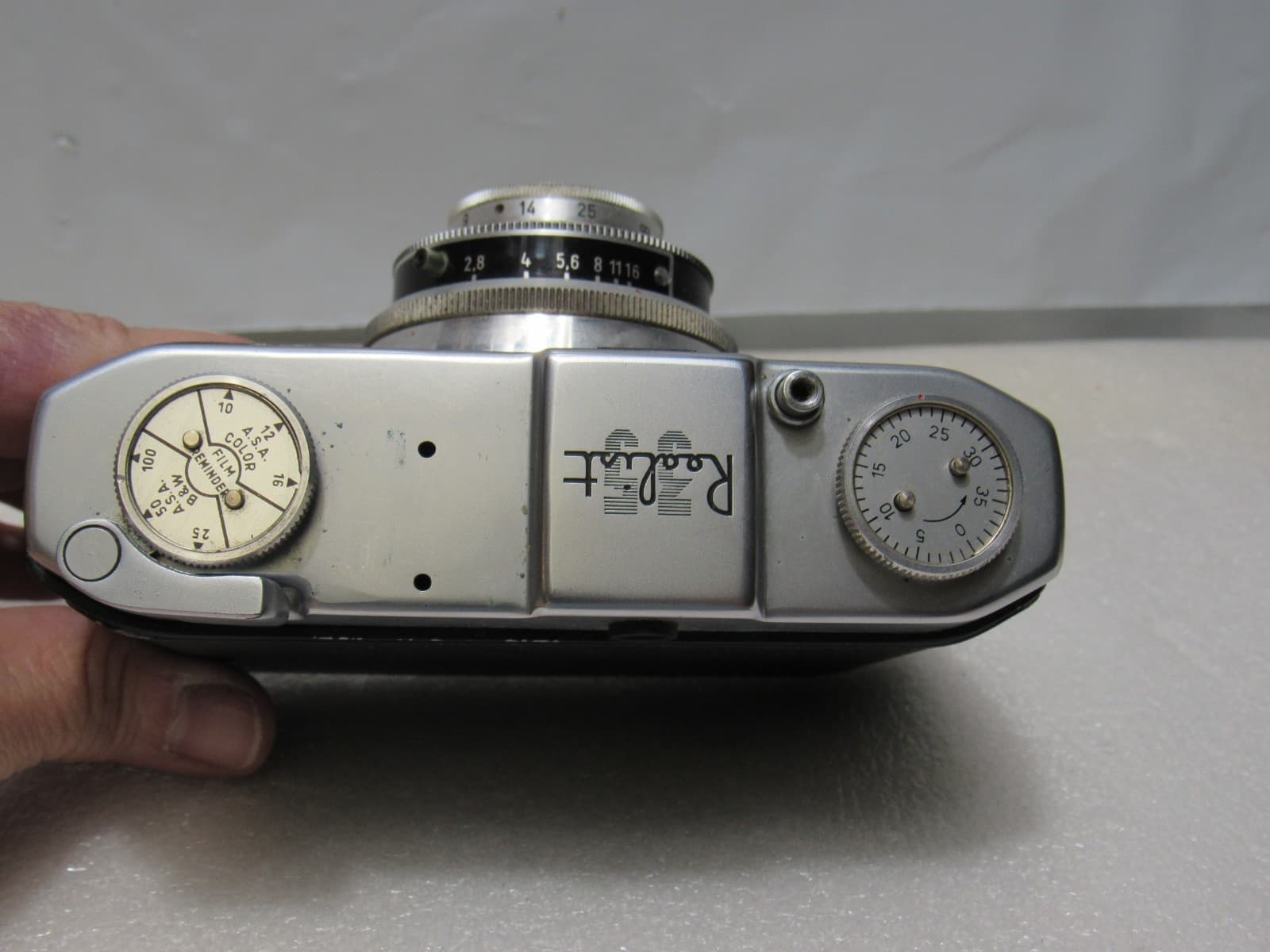 Vintage Realist 35 35mm Film Camera (U11JJ) - Thumbnail 13