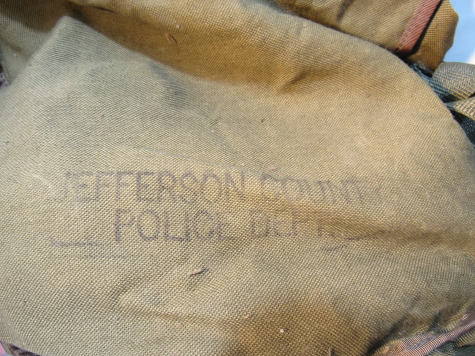 Vintage Law Inforcement Police Dept. Gas Mask W/Carrying Bag 2032-45-264 (U6JJ) - Thumbnail 14