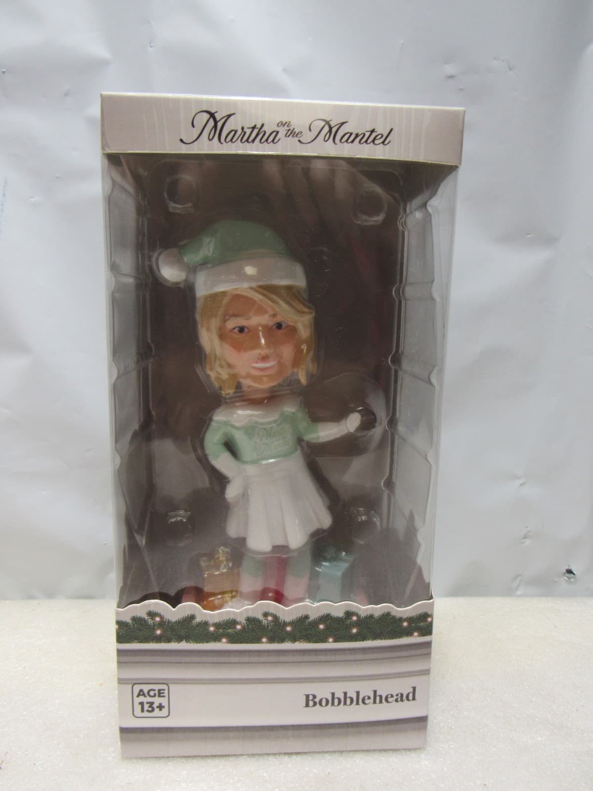Martha Stewart Holiday Bobblehead Martha On The Mantel Christmas Decor New D57K - Thumbnail 2
