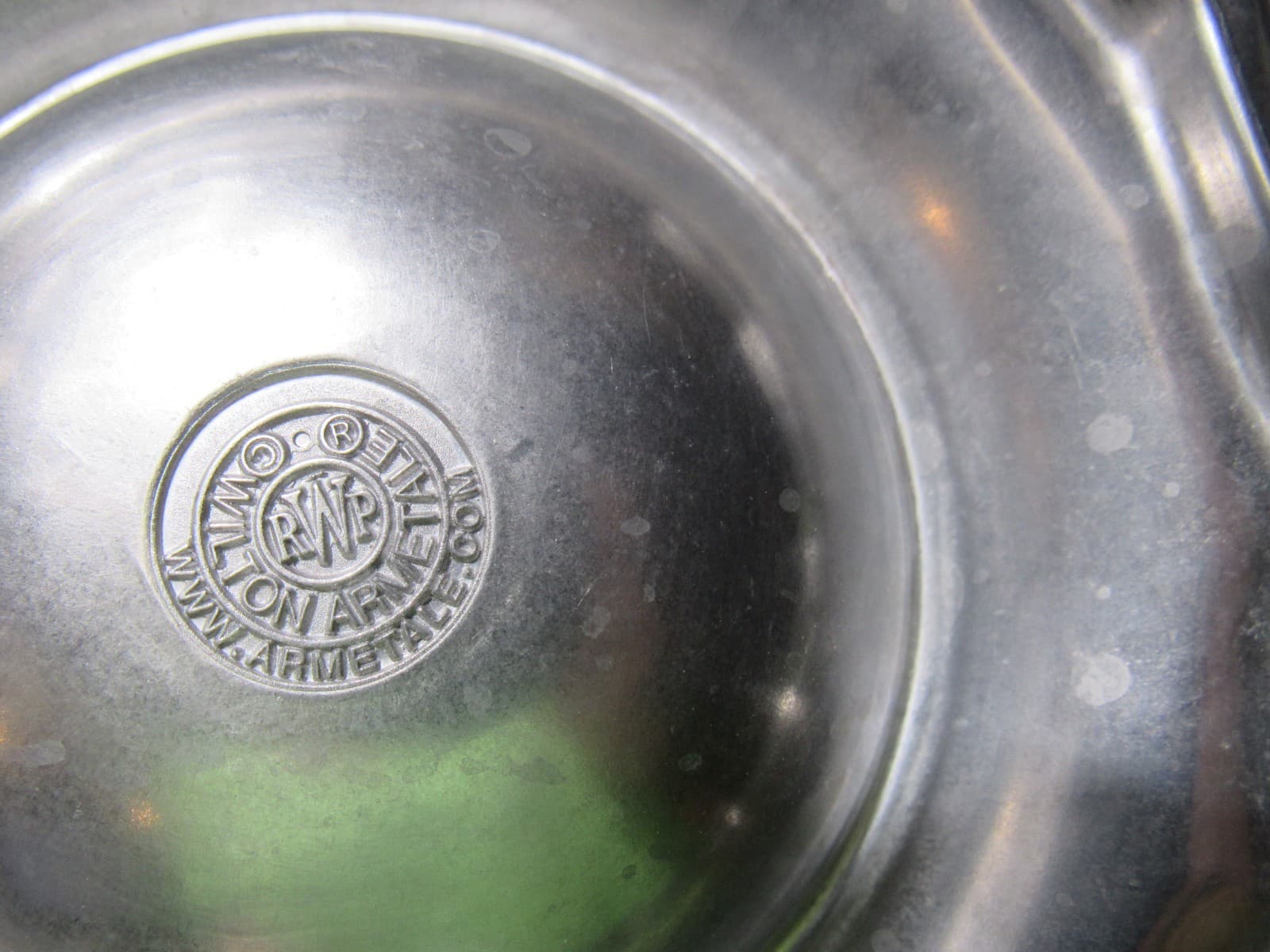 Wilton Armetale Silver Scalloped Appetizer Dip Tray Plate 10.5" (J86K) - Thumbnail 4