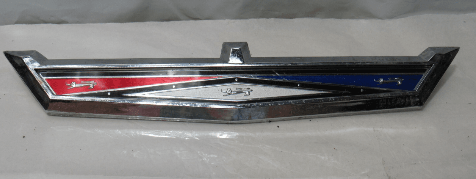 64 Ford Fairlane 500 Sport Coupe Roof Side Ornament Emblem (R95J) - Thumbnail 2