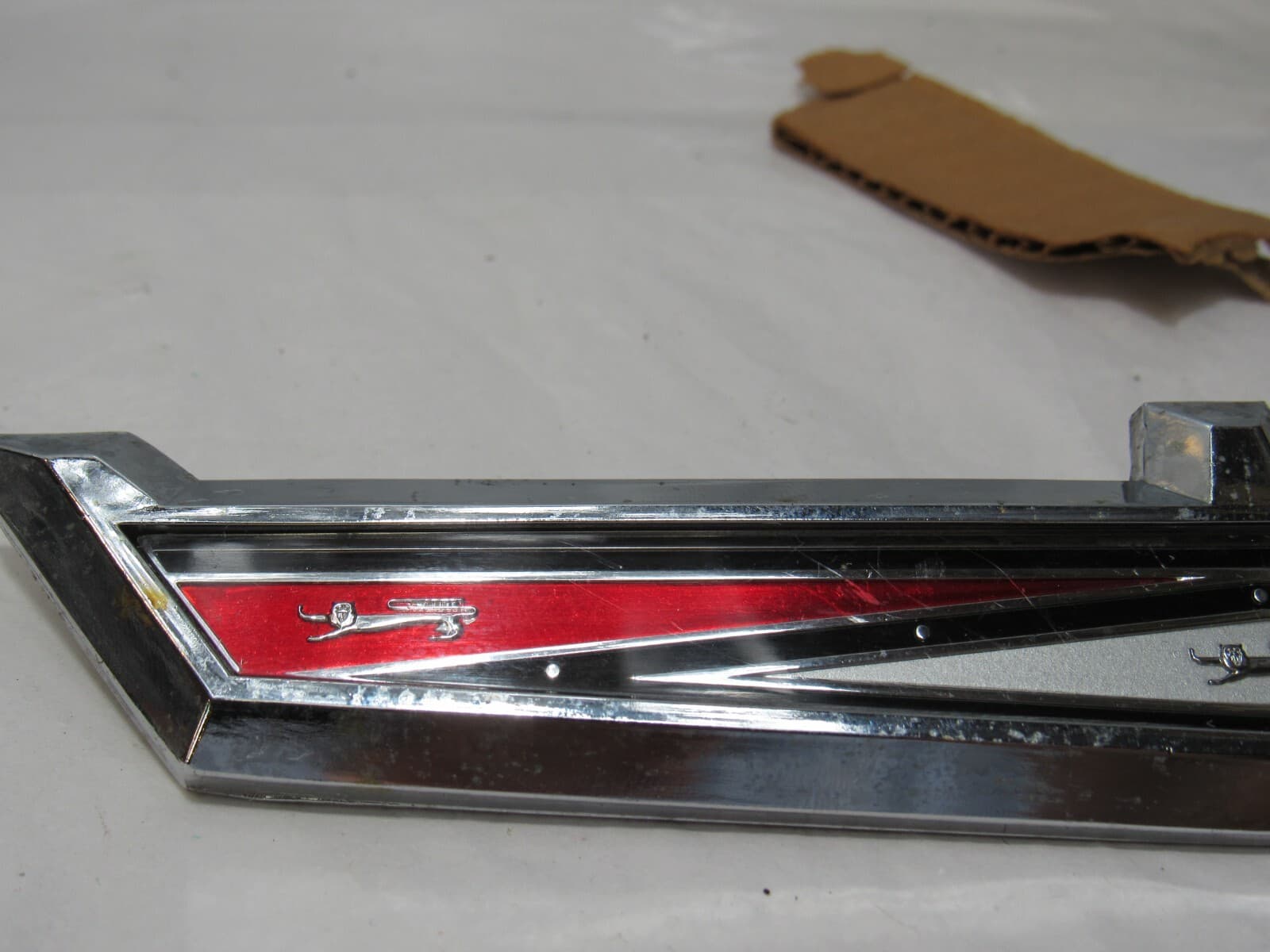 64 Ford Fairlane 500 Sport Coupe Roof Side Ornament Emblem (R95J) - Thumbnail 4