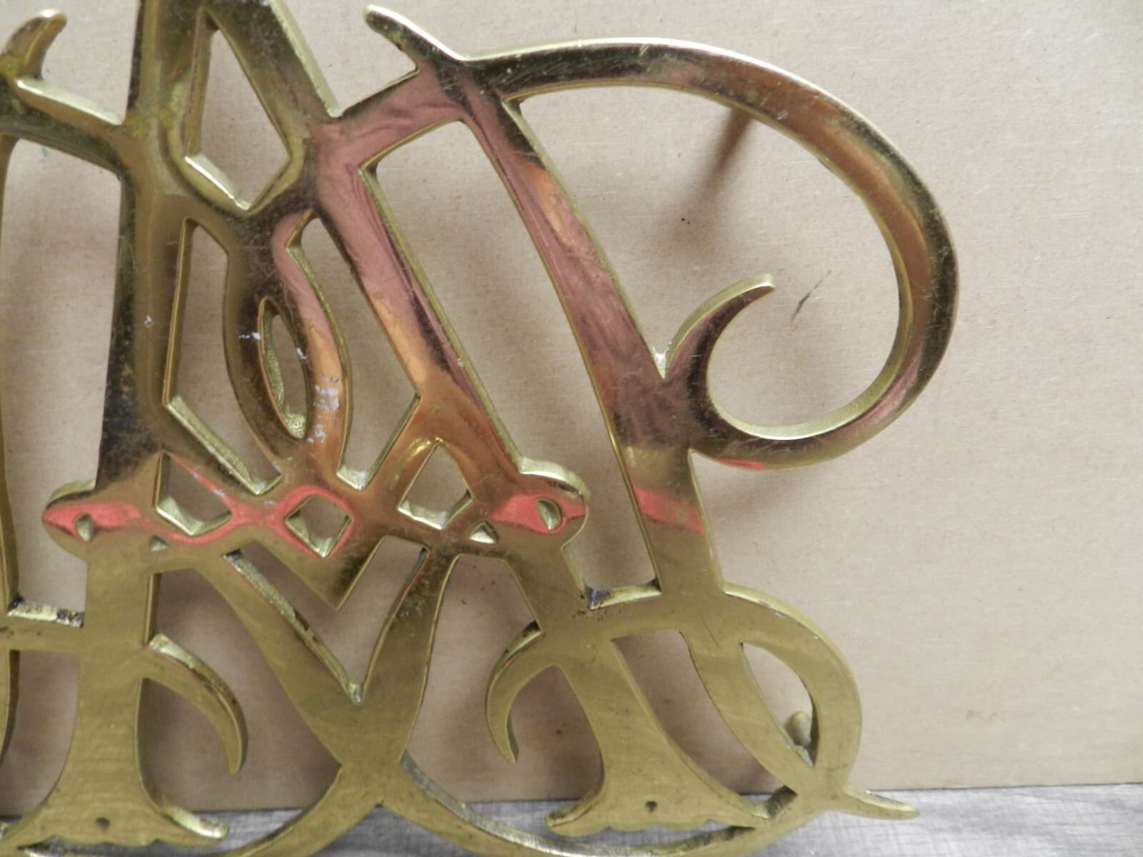 Queen Ann Cypher Williamsburg VA Metalcrafters Brass Trivet CW10-10 K5 - Thumbnail 2
