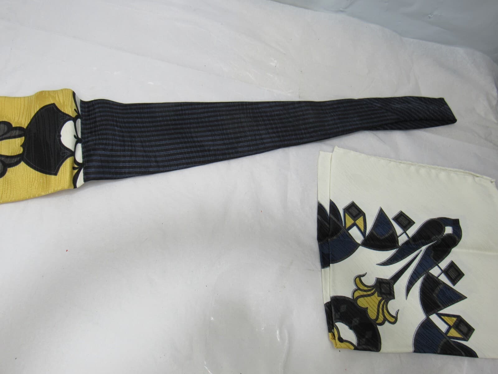 Emilio Romano Mens 100% Silk Neck Tie Navy Gold Geometric Handmade In Italy S7K - Thumbnail 4