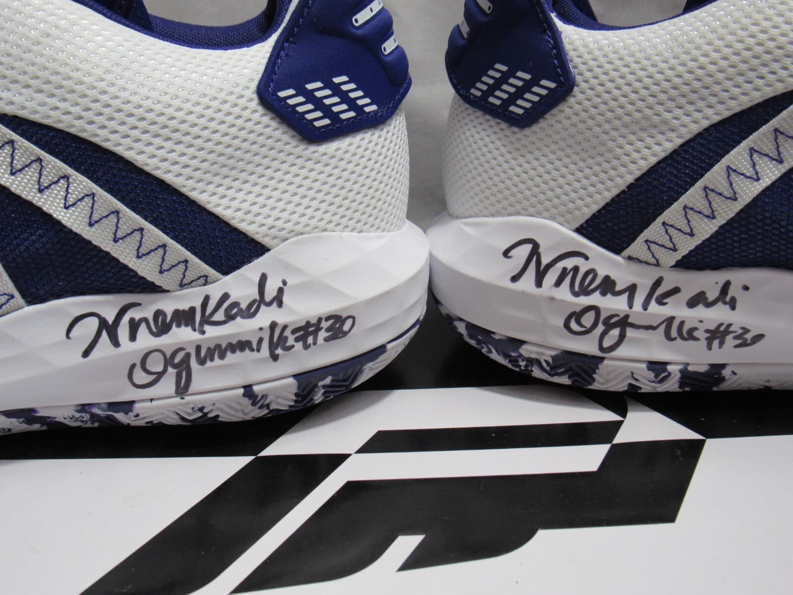 Nneka Ogwumike Signed Autographed Adidas SM Dame 6 Team Shoes WNBA Size 12 H43K - Thumbnail 4