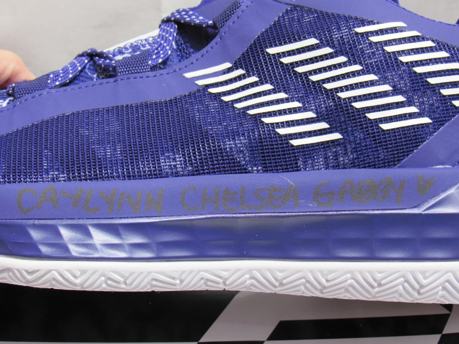 Nneka Ogwumike Signed Autographed Adidas SM Dame 6 Team Shoes WNBA Size 12 H43K - Thumbnail 7
