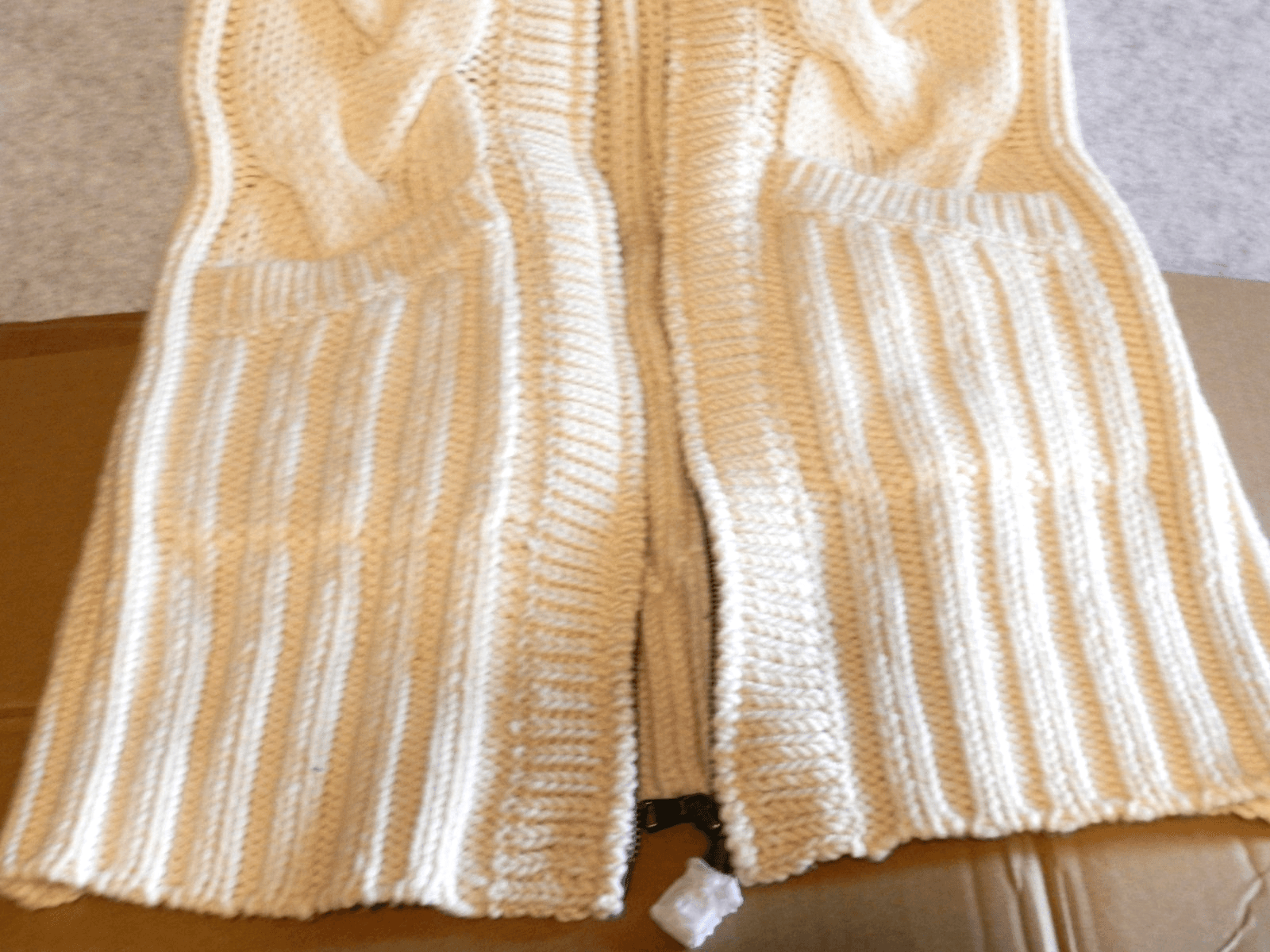NWT UGG Bailey Cable Knit Sleeveless Long Zip Up Sweater Large Cream (H27K) - Thumbnail 4