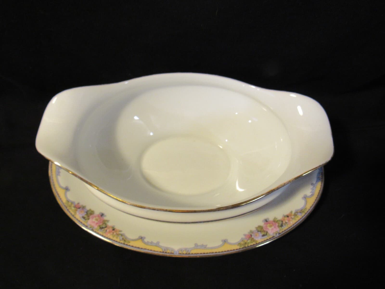 Noritake M Japan Oxford Bone China Gravy Boat with Attached Plate Gilt Trim J1K - Thumbnail 2
