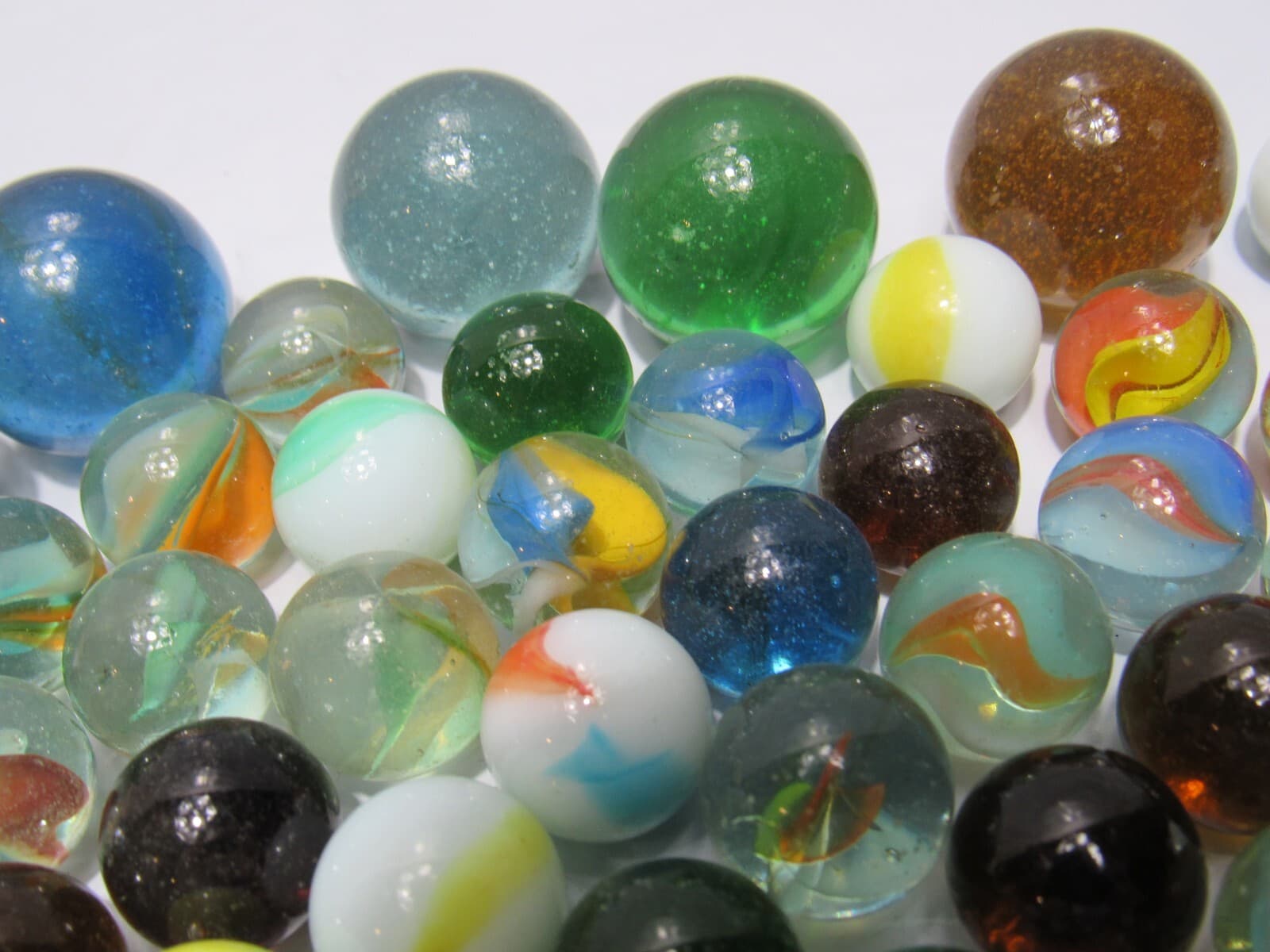 Lot Of 175+ Vintage Assorted Glass Marbles Mixed Colors (O55K) - Thumbnail 8