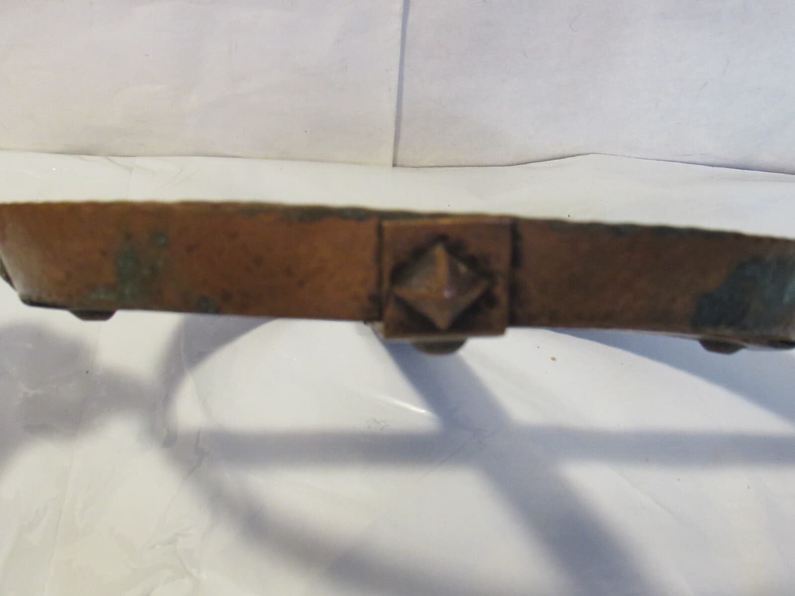Antique Hammered Copper Stoneware Pot Dish Cradle Carrier Stand Trivet Z68S - Thumbnail 3
