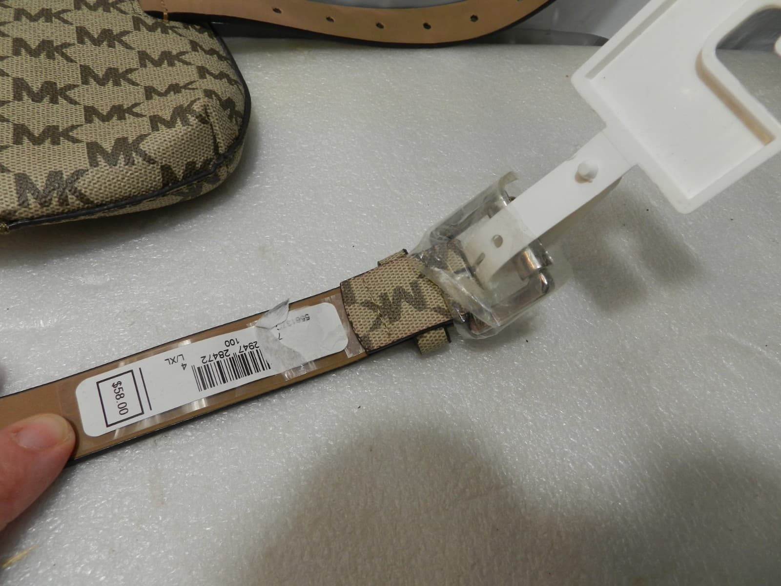 Michael Kors Signature Logo Fanny/Hip Pack Belt Bag Large/XL Tan/White New (X4K) - Thumbnail 6