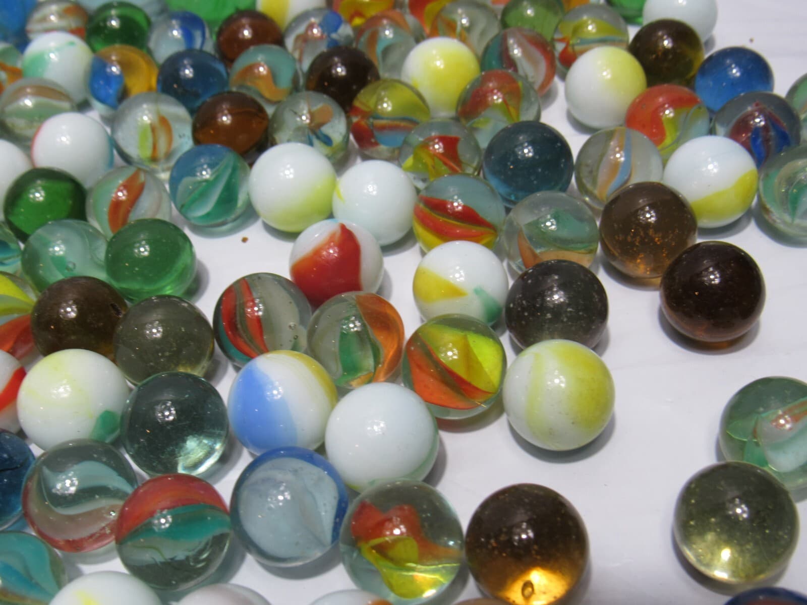 Lot Of 175+ Vintage Assorted Glass Marbles Mixed Colors (O55K) - Thumbnail 10