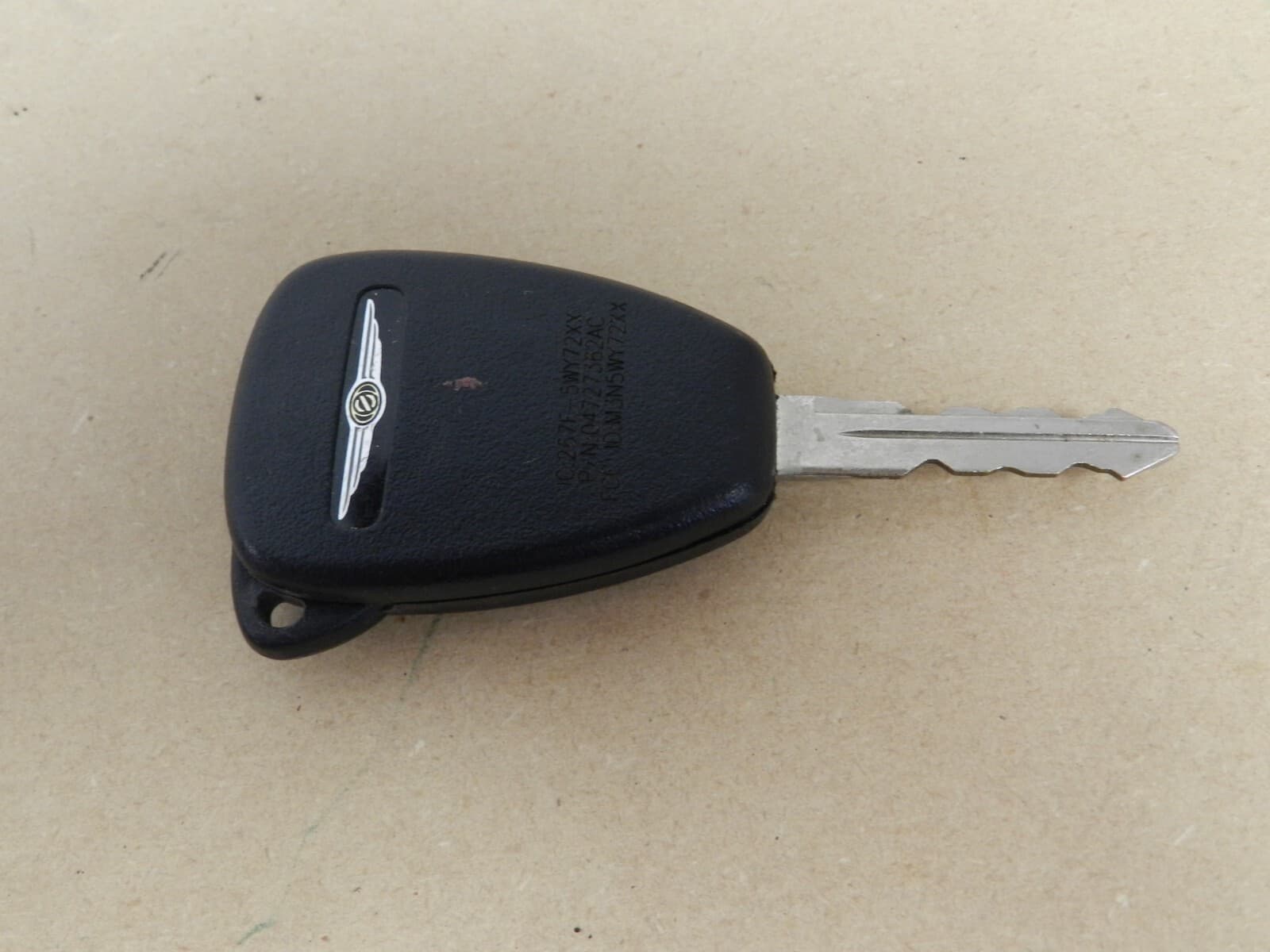 OEM CHRYSLER PACIFICA JEEP LIBERTY KEYLESS REMOTE KEY FOB 267F-5WY72XX B58J - Thumbnail 3