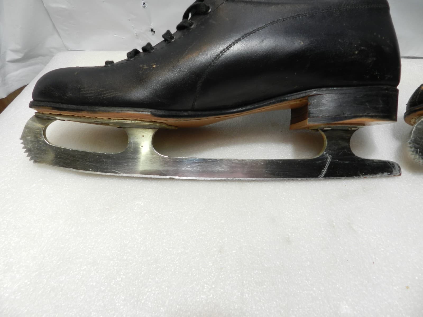 Vintage Pair Sheffield Steel Shamrock Leather Ice Skates Black 3403 (Z9J) - Thumbnail 7