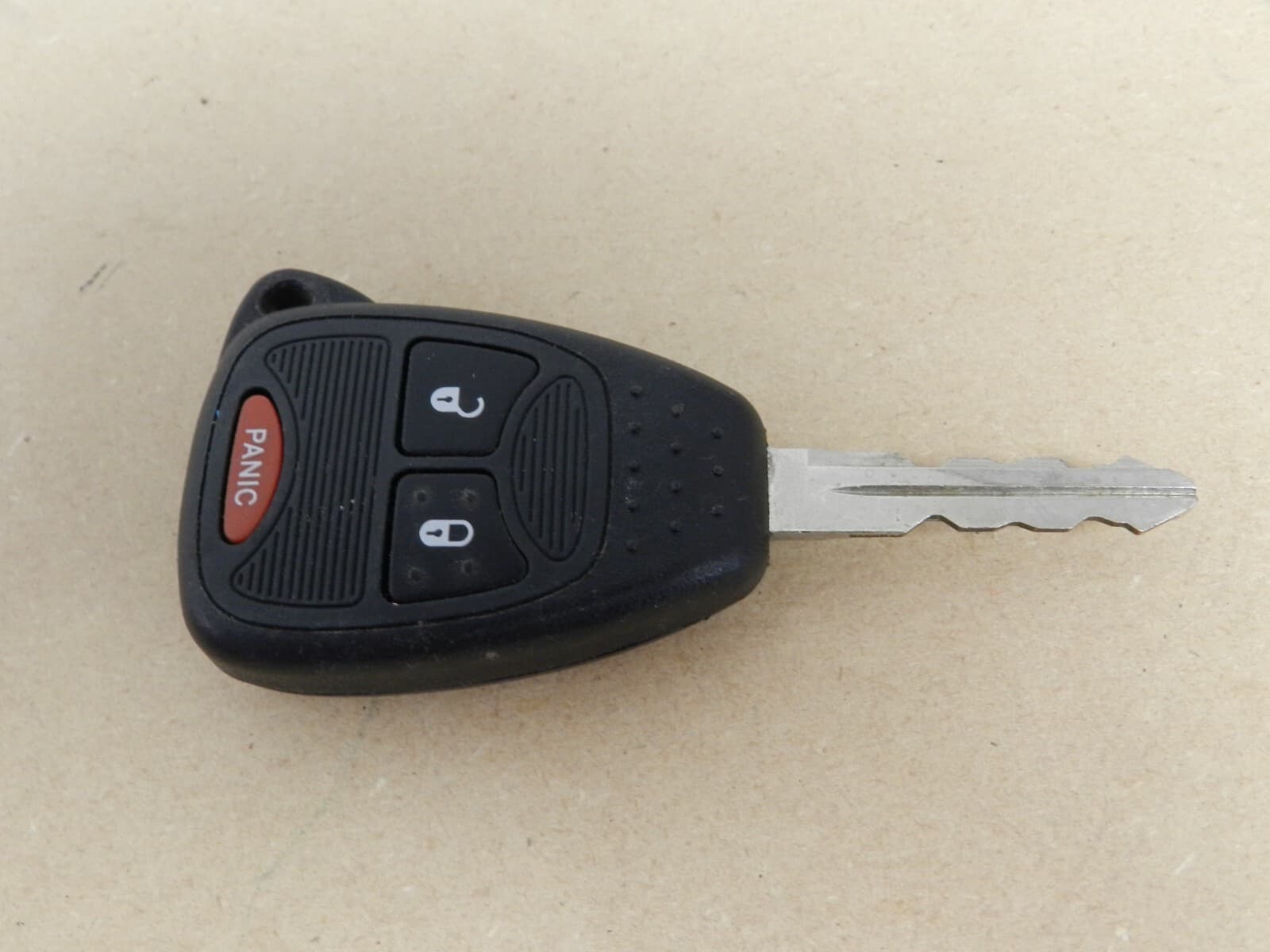 OEM CHRYSLER PACIFICA JEEP LIBERTY KEYLESS REMOTE KEY FOB 267F-5WY72XX B58J - Thumbnail 2