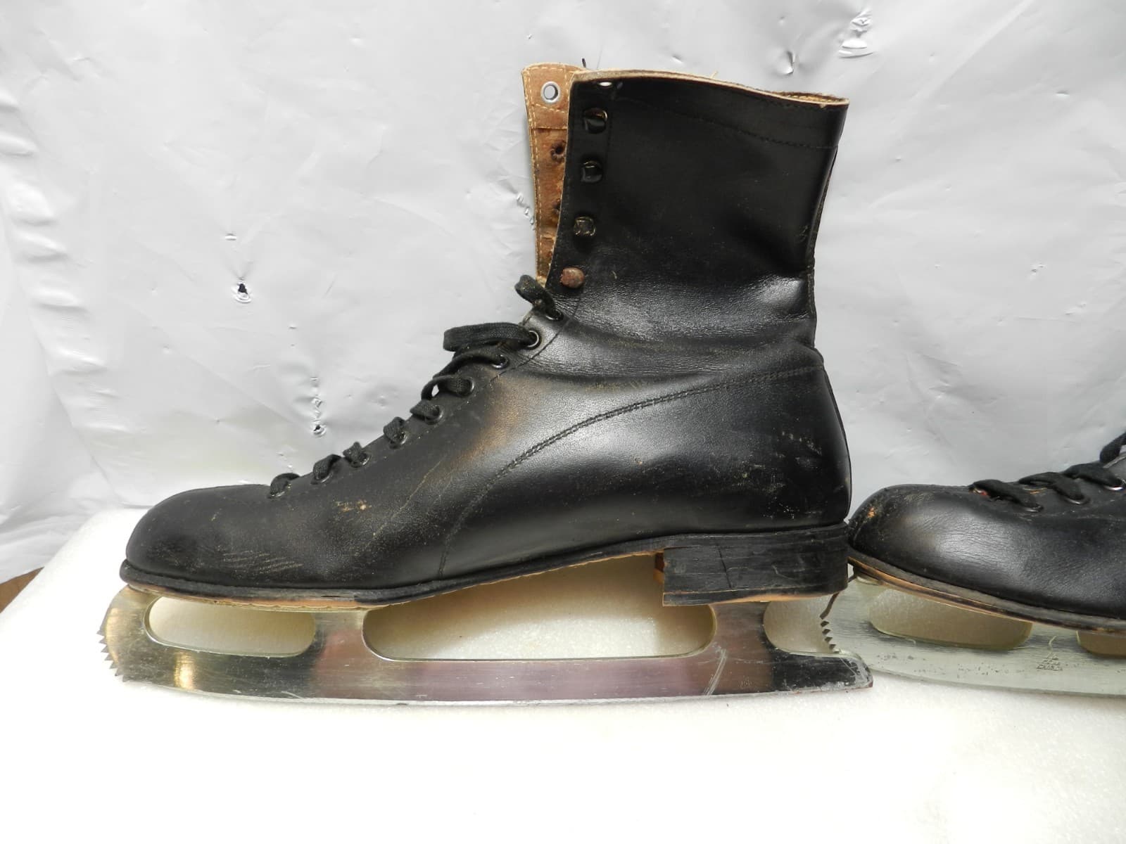 Vintage Pair Sheffield Steel Shamrock Leather Ice Skates Black 3403 (Z9J) - Thumbnail 5