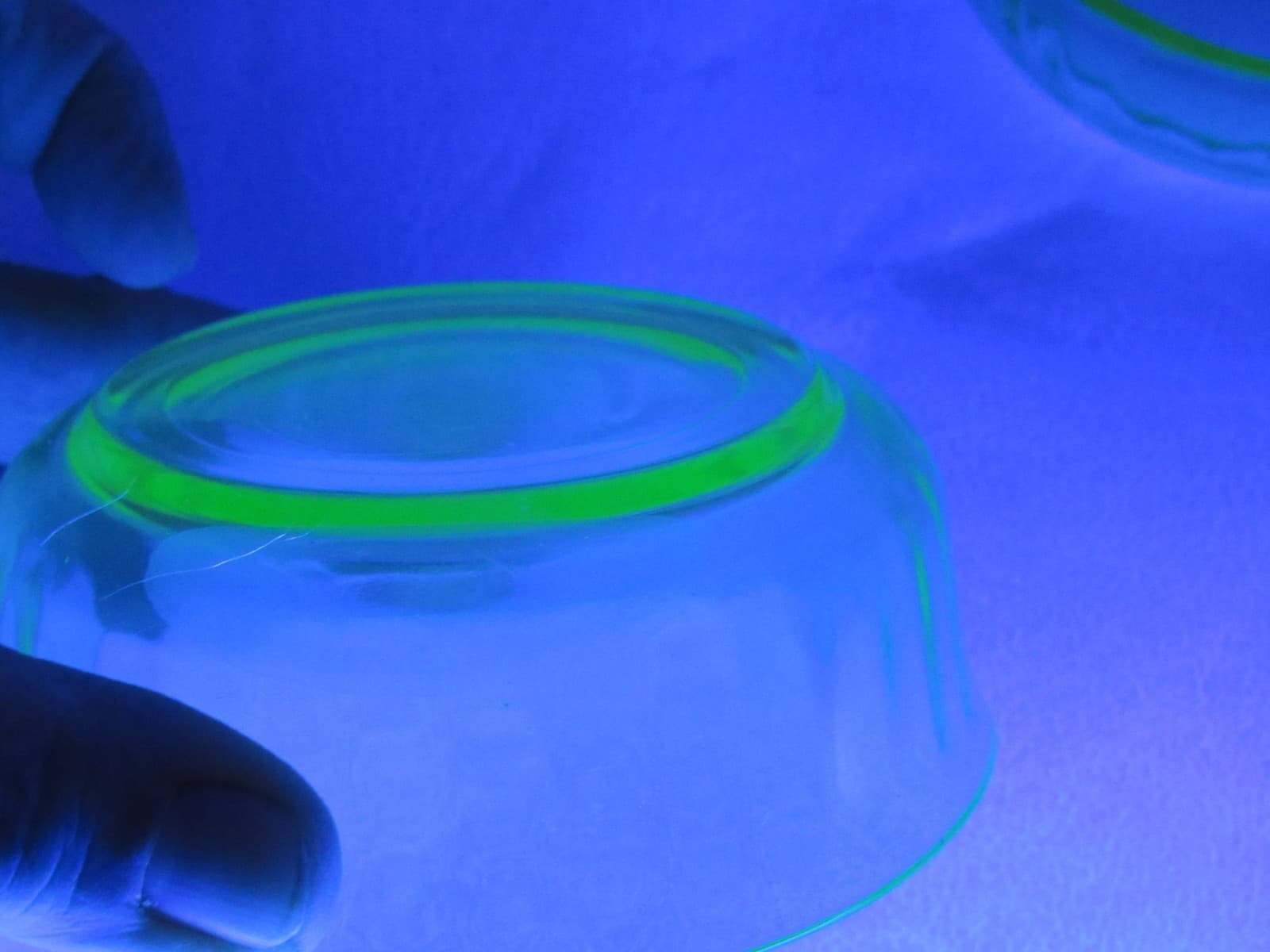 2 VTG Uranium Glass Small Bowl Ribbed Design, 4”x1.5” Fruit Dessert Bowls (S91JJ - Thumbnail 2