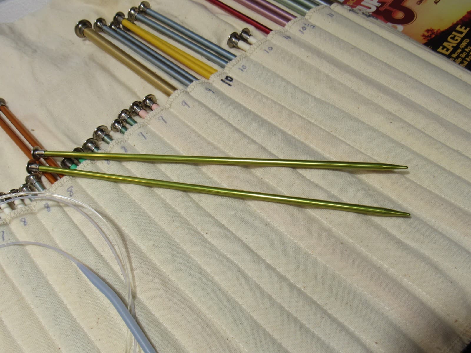 Vintage Knitting Needles 73 PCS (35 sets) with Roll Holder (Z20J) - Thumbnail 11
