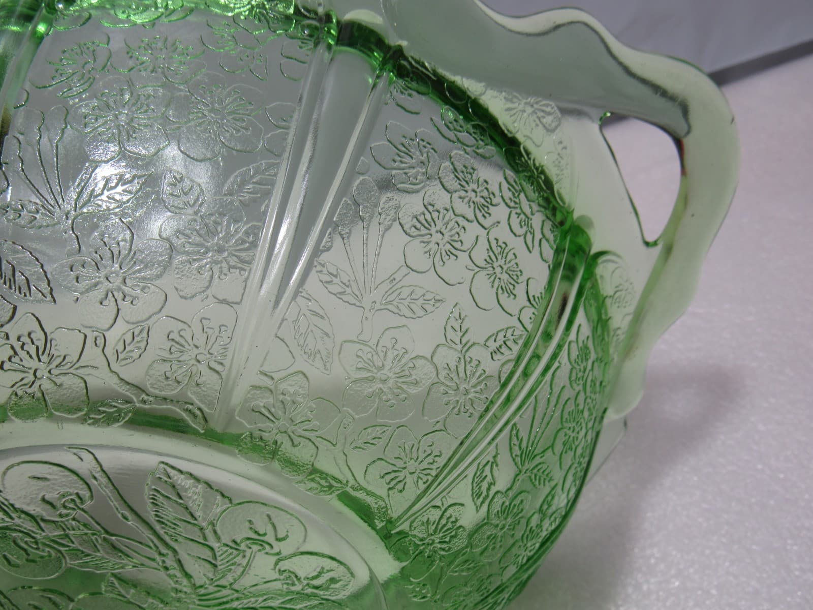 Vintage Uranium Depression Serving Glass Bowl Floral Pattern & Handles 9" S93JJ - Thumbnail 6