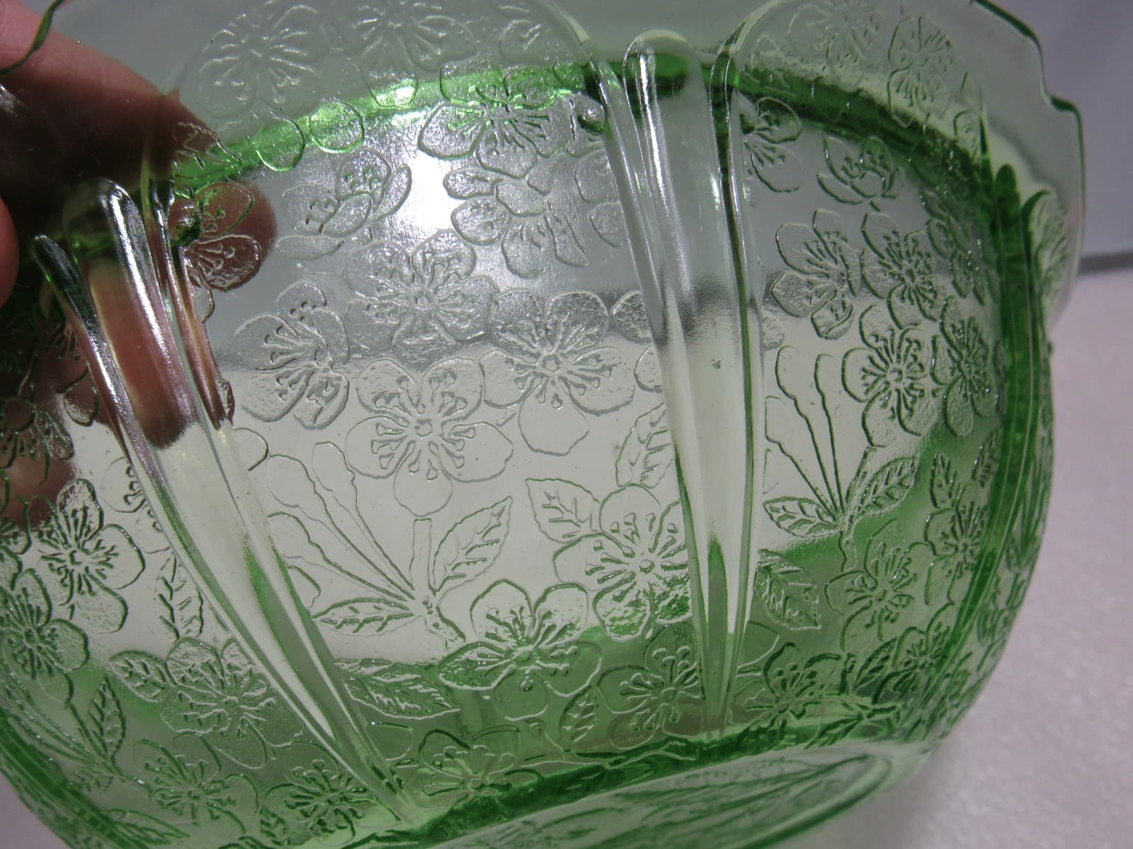 Vintage Uranium Depression Serving Glass Bowl Floral Pattern & Handles 9" S93JJ - Thumbnail 4