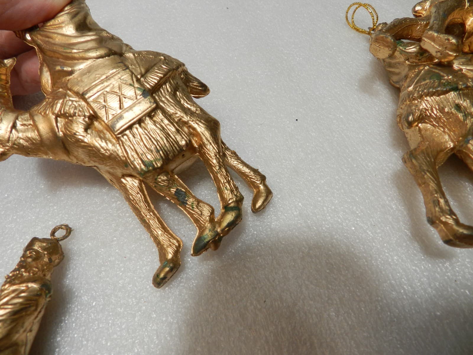 9 Vintage Plastic Bradford Wisemen Christmas Ornaments Gold 5 1/2" (Z6M) - Thumbnail 9