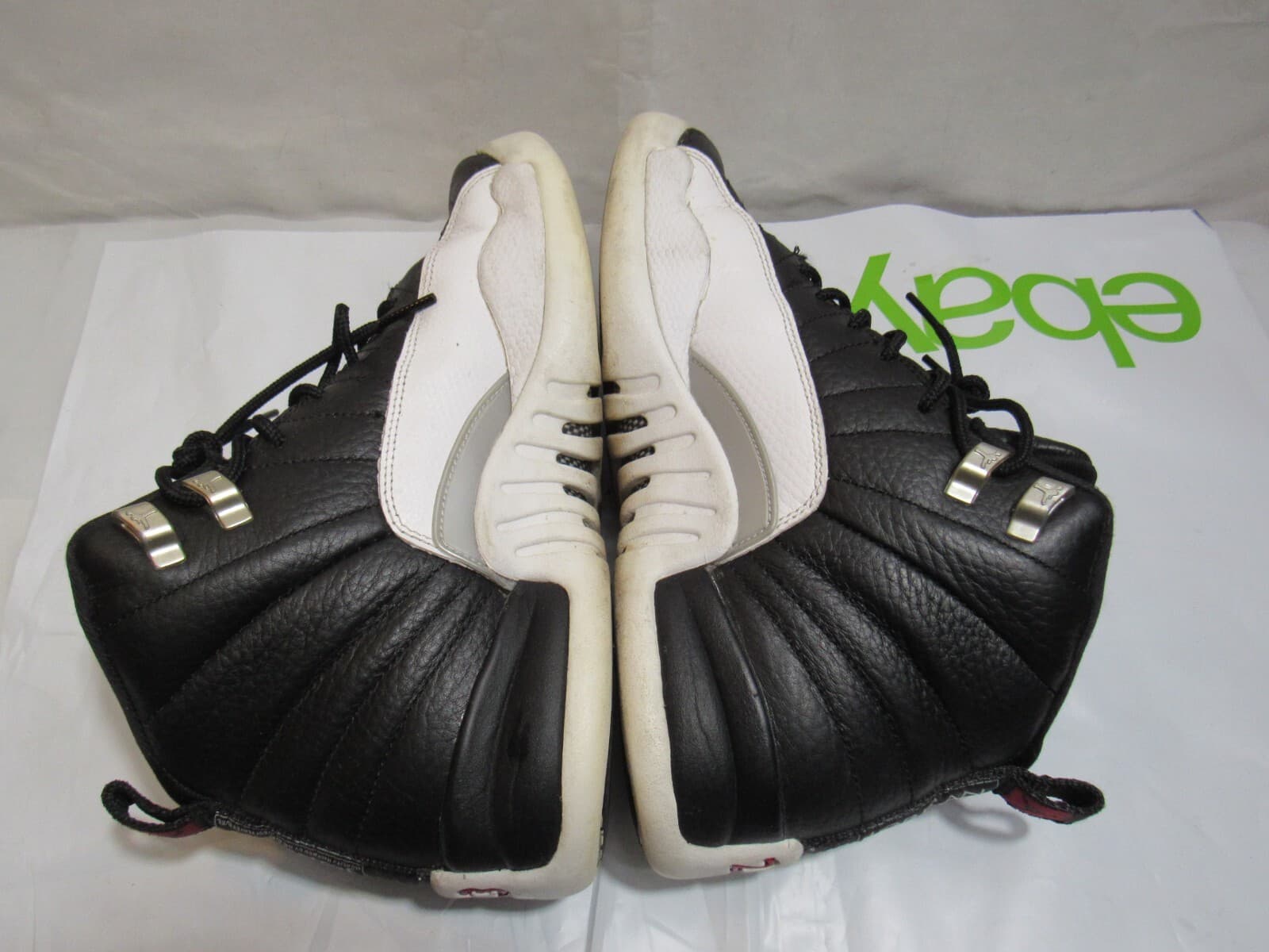 Nike Air Jordan 12 Retro Basketball Shoes Size 7Y Black White 153265-006 (K49K) - Thumbnail 5