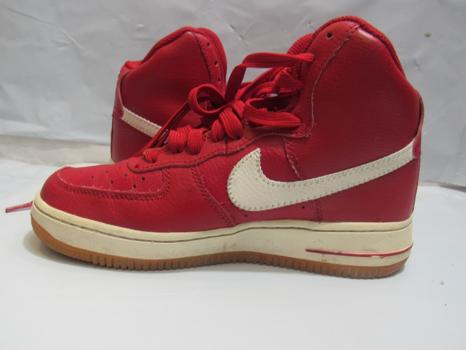 Nike Air Force 1 High Sneakers 653998-605 Size 4.5 Y Red White (L48K) - Thumbnail 6