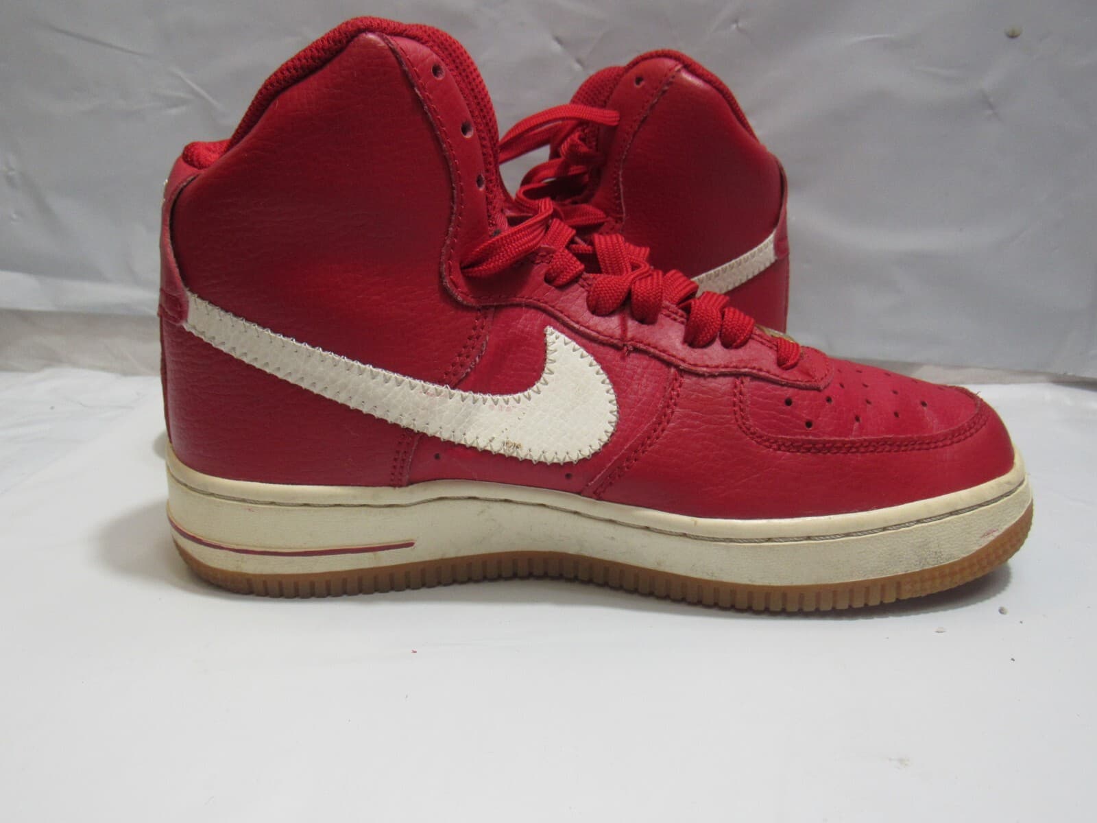 Nike Air Force 1 High Sneakers 653998-605 Size 4.5 Y Red White (L48K) - Thumbnail 5