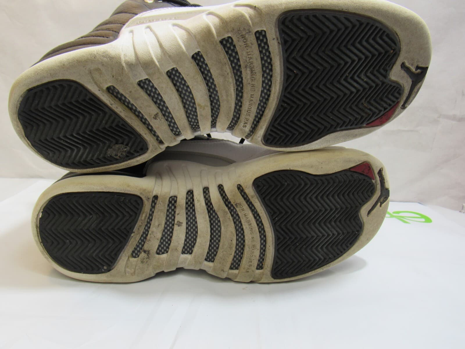 Nike Air Jordan 12 Retro Basketball Shoes Size 7Y Black White 153265-006 (K49K) - Thumbnail 6