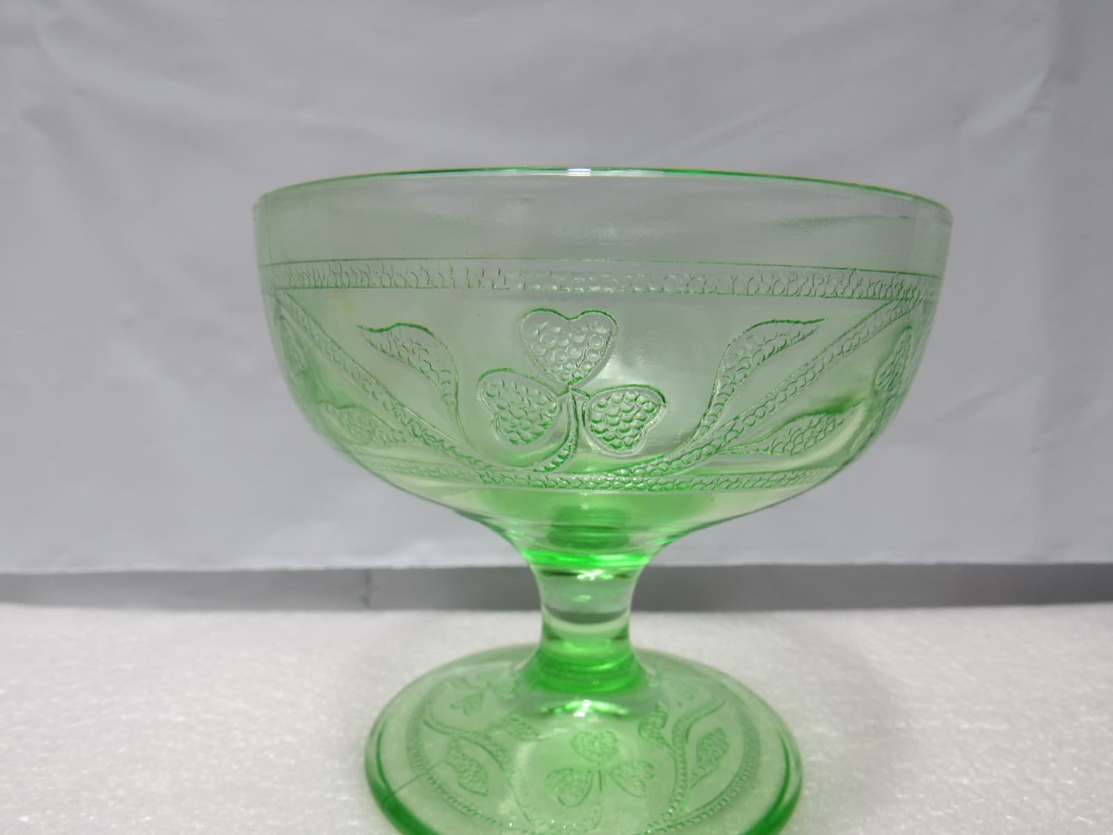 Hazel Atlas Green Cloverleaf Uranium Depression Glass Dessert Cup S97JJ - Thumbnail 8