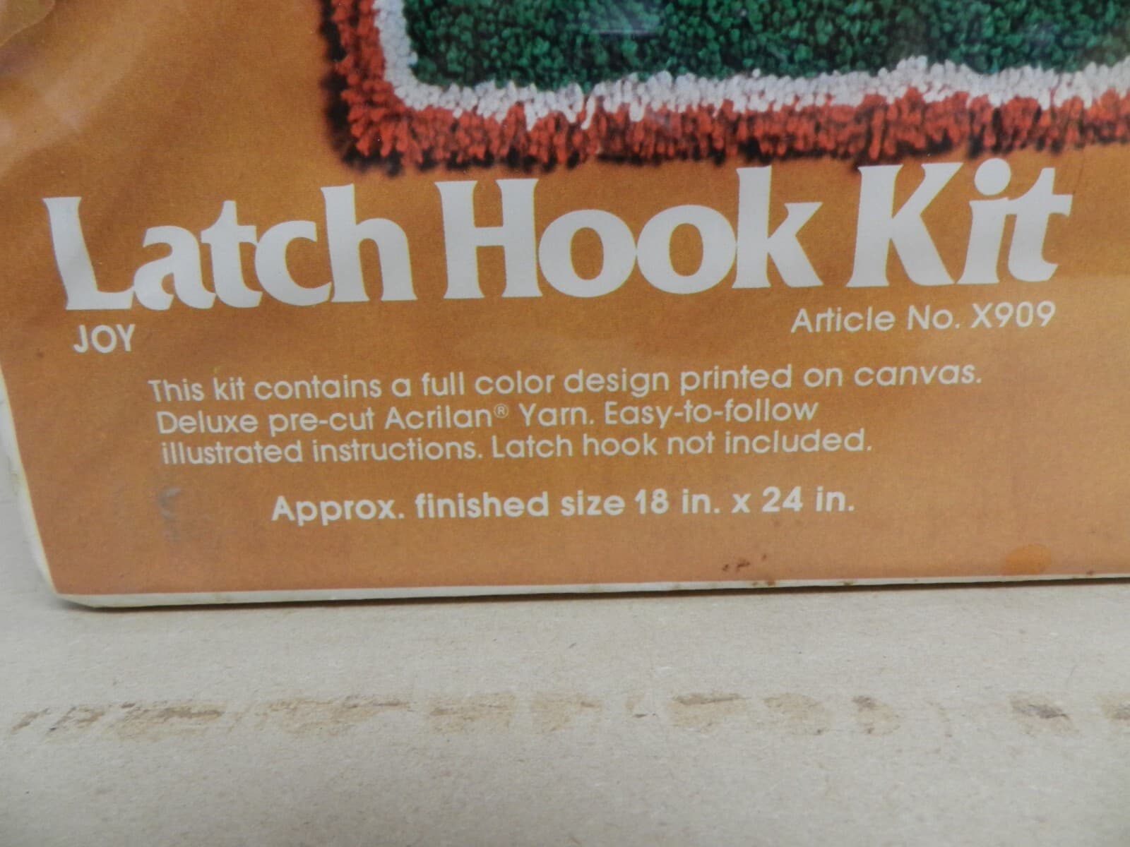 National Yarn Crafts Latch Hook Kit X909 Joy Candy Cane Sealed 18'x24" B62J - Thumbnail 2