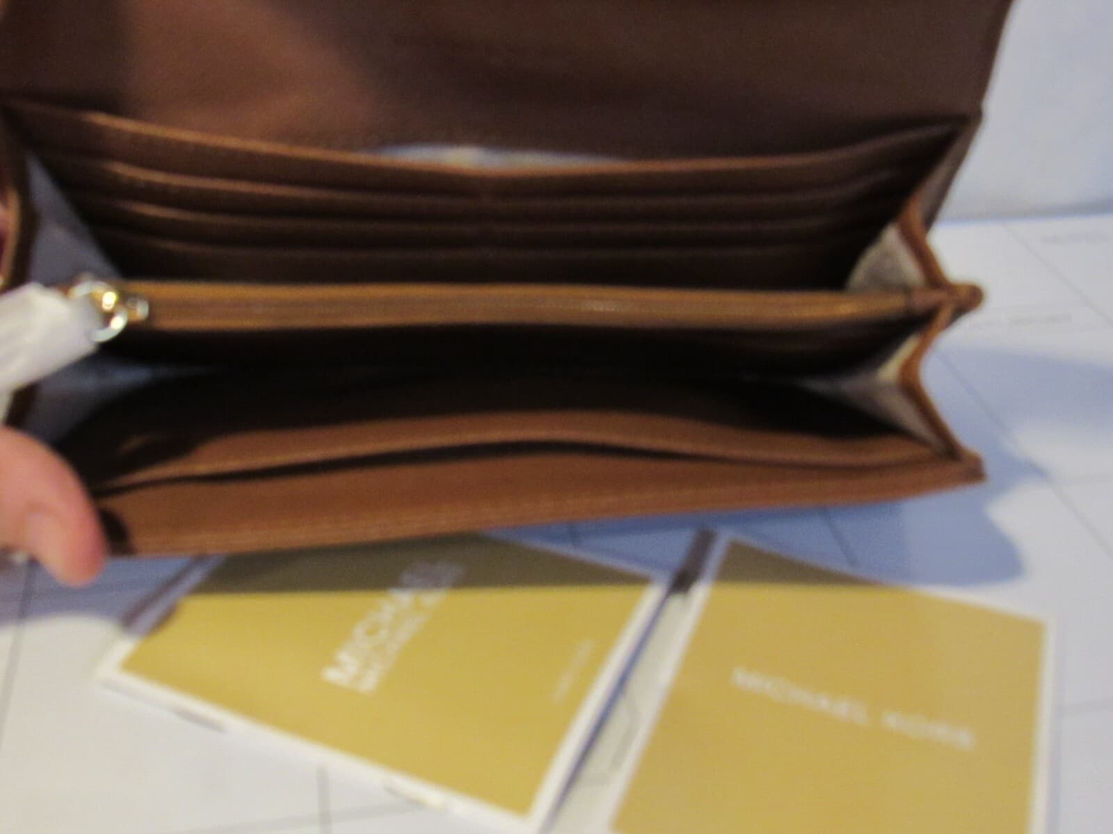 Michael Kors Fulton Brown Leather Handbag with 3 Wallets C69M - Thumbnail 9