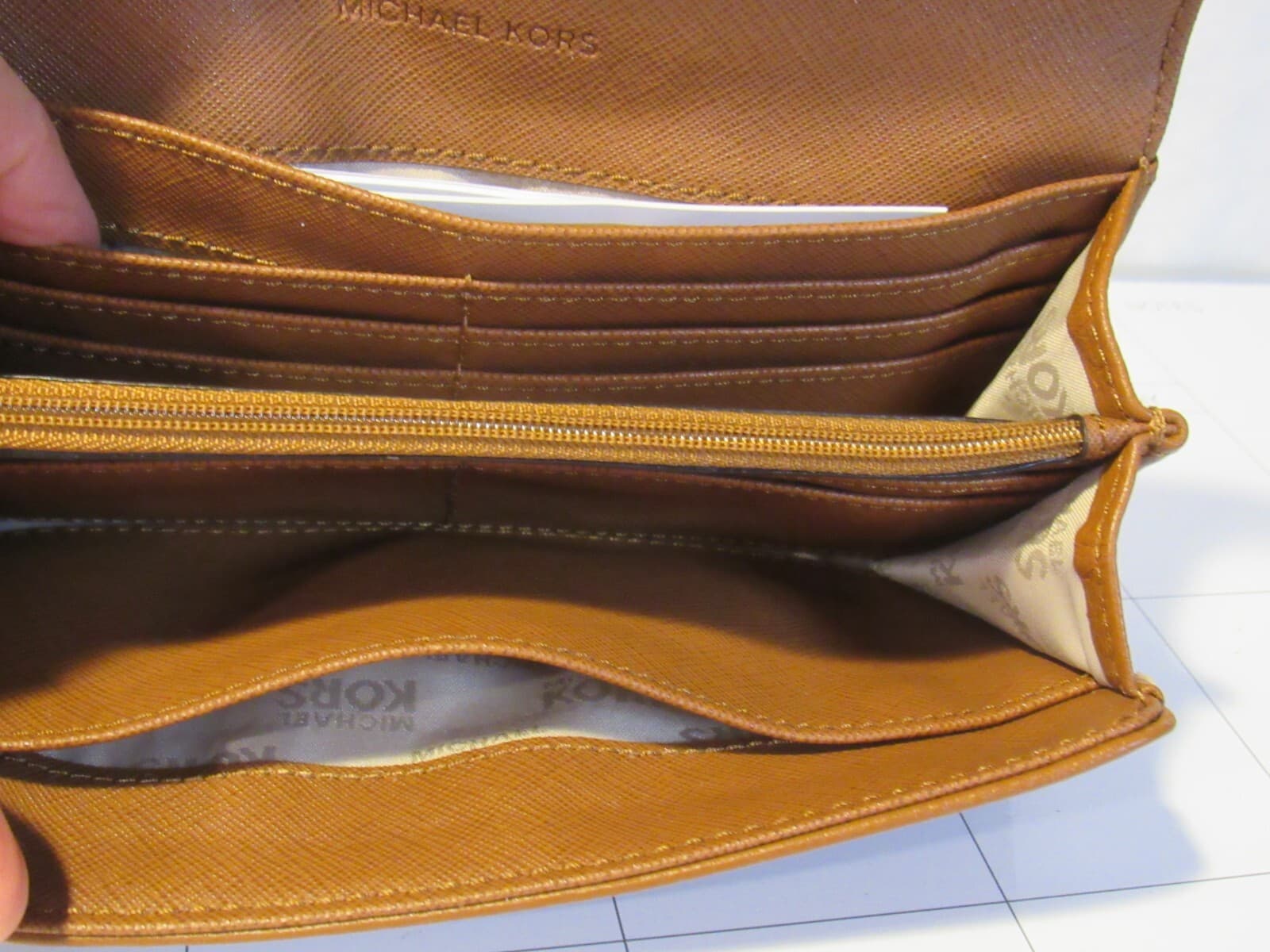 Michael Kors Fulton Brown Leather Handbag with 3 Wallets C69M - Thumbnail 11