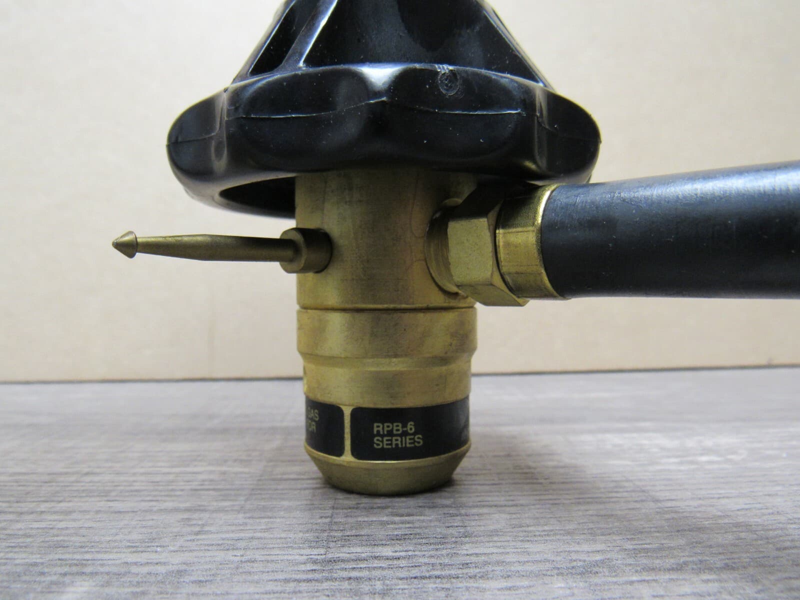 Western Compressed Gas Regulator for Helium Balloons RPB-6 Series (J) - Thumbnail 4