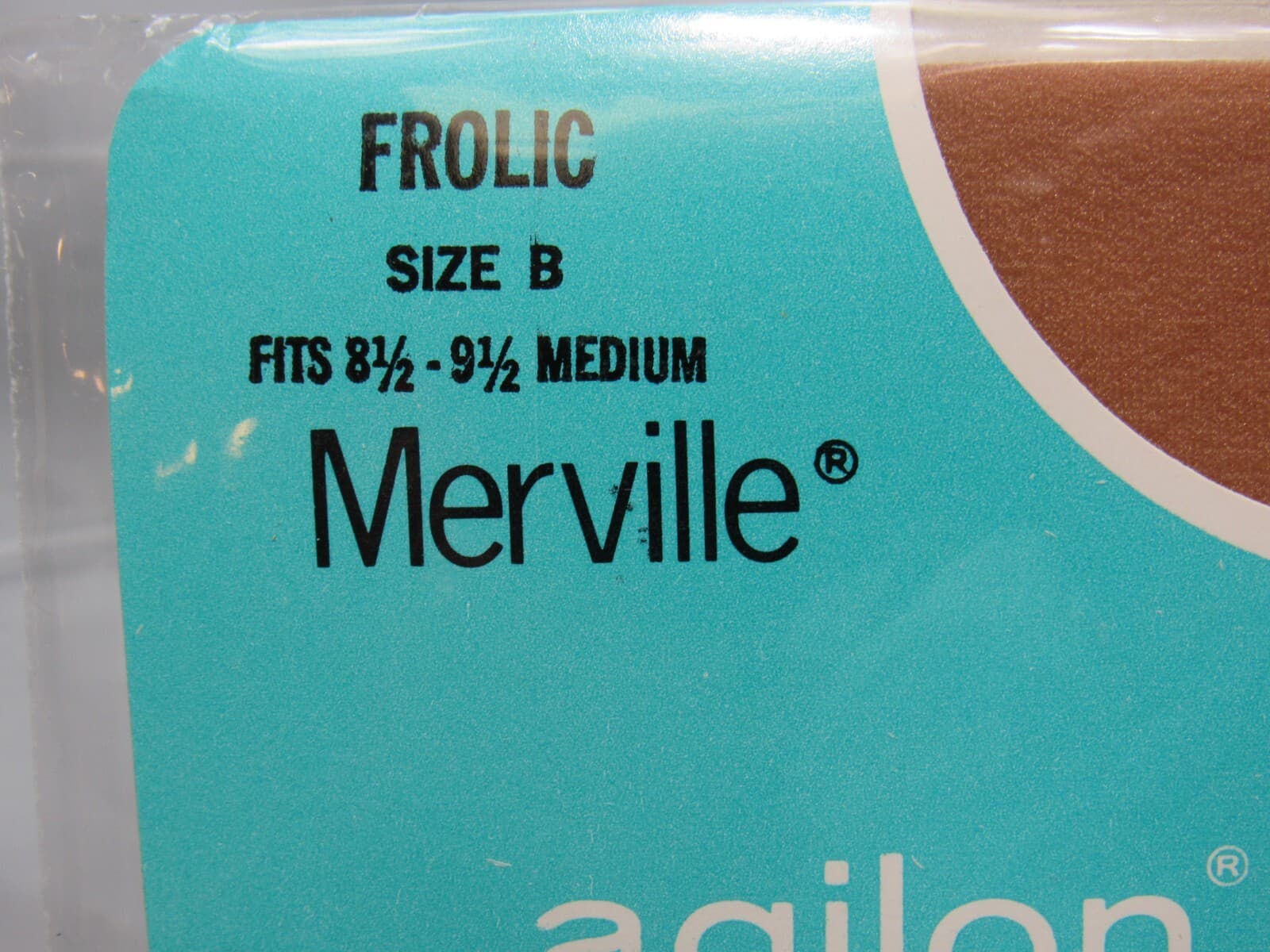 2 pack's Vintage Merville Agilon Stockings. Size B Fits 8.5-9.5 Medium (O73J) - Thumbnail 3